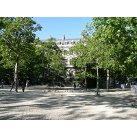 Picture France Paris Etoile and Arc de Triomphe 2007-05 94 - Lakes Etoile and Arc de Triomphe