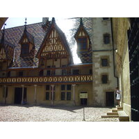 Picture France Beaune Hospices de Beaune 1999-06 10 - Hot Season Hospices de Beaune