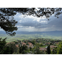 Picture Italy Volterra 2022-05 49 - Street Volterra