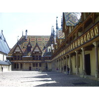 Picture France Beaune Hospices de Beaune 1999-06 6 - Walking Street Hospices de Beaune