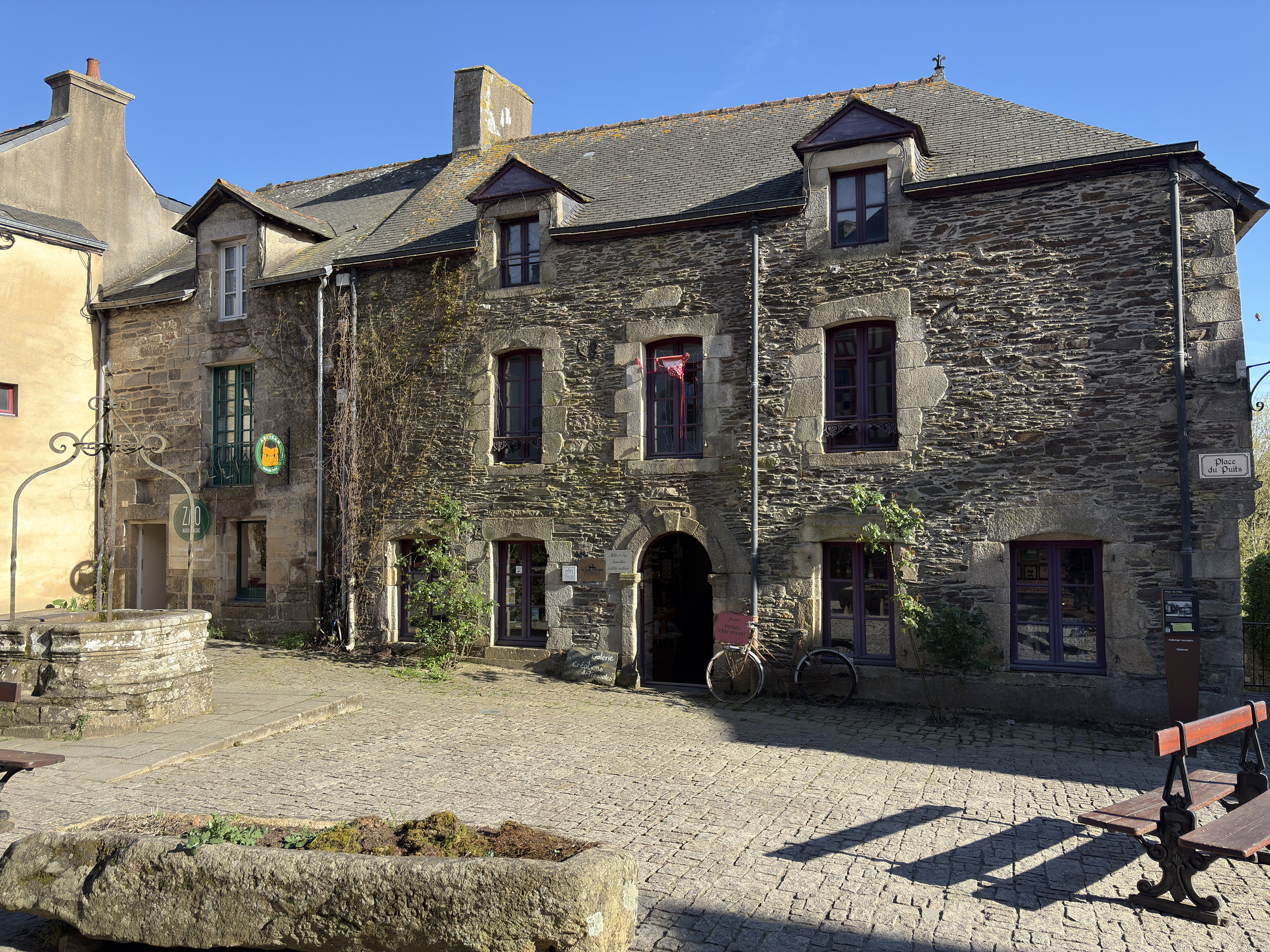 Picture France Rochefort en terre 2026-04 32 - Tour Rochefort en terre