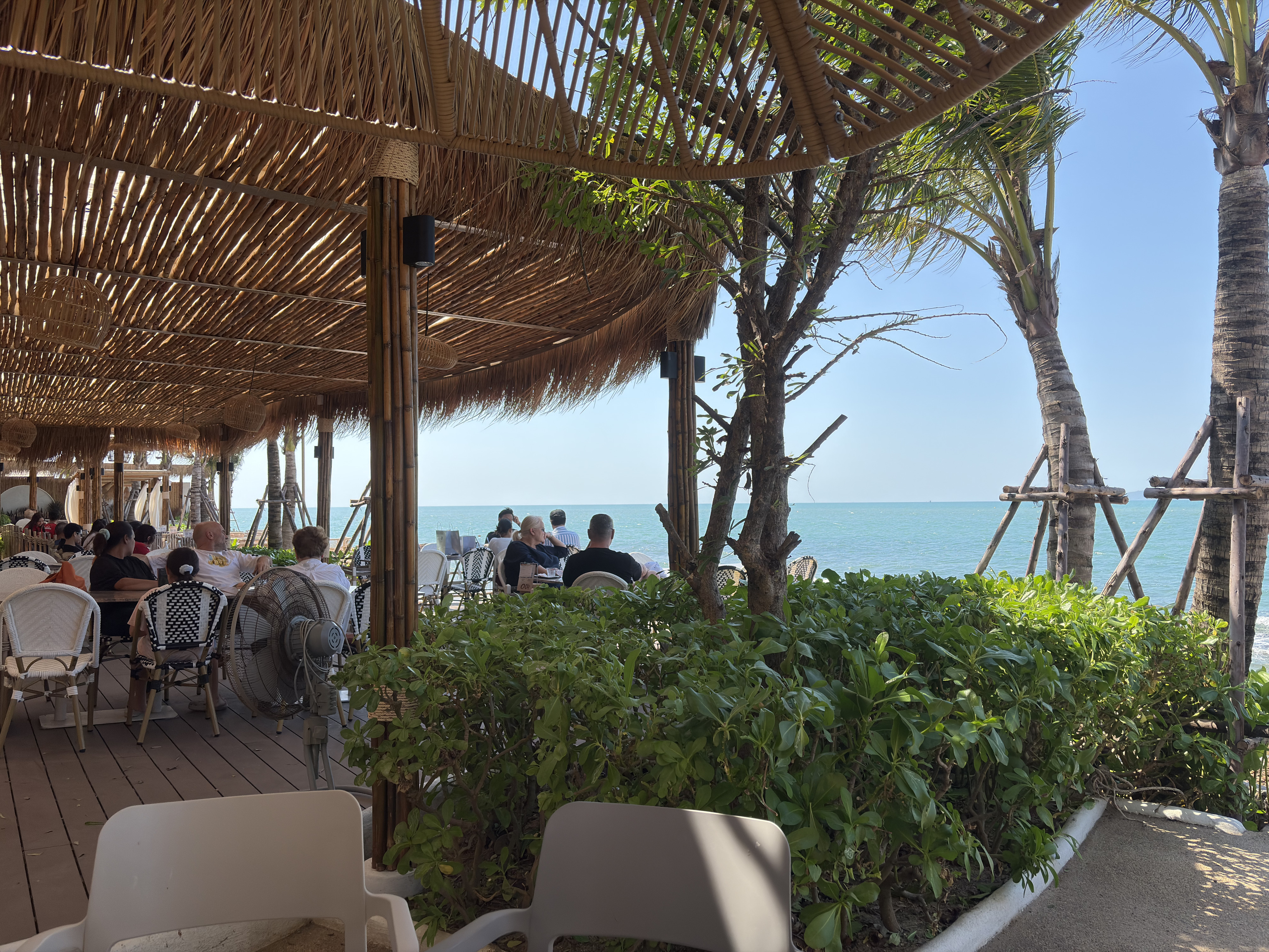 Picture Thailand Pattaya Oxygen Restaurant 2025-12 8 - Tour Oxygen Restaurant