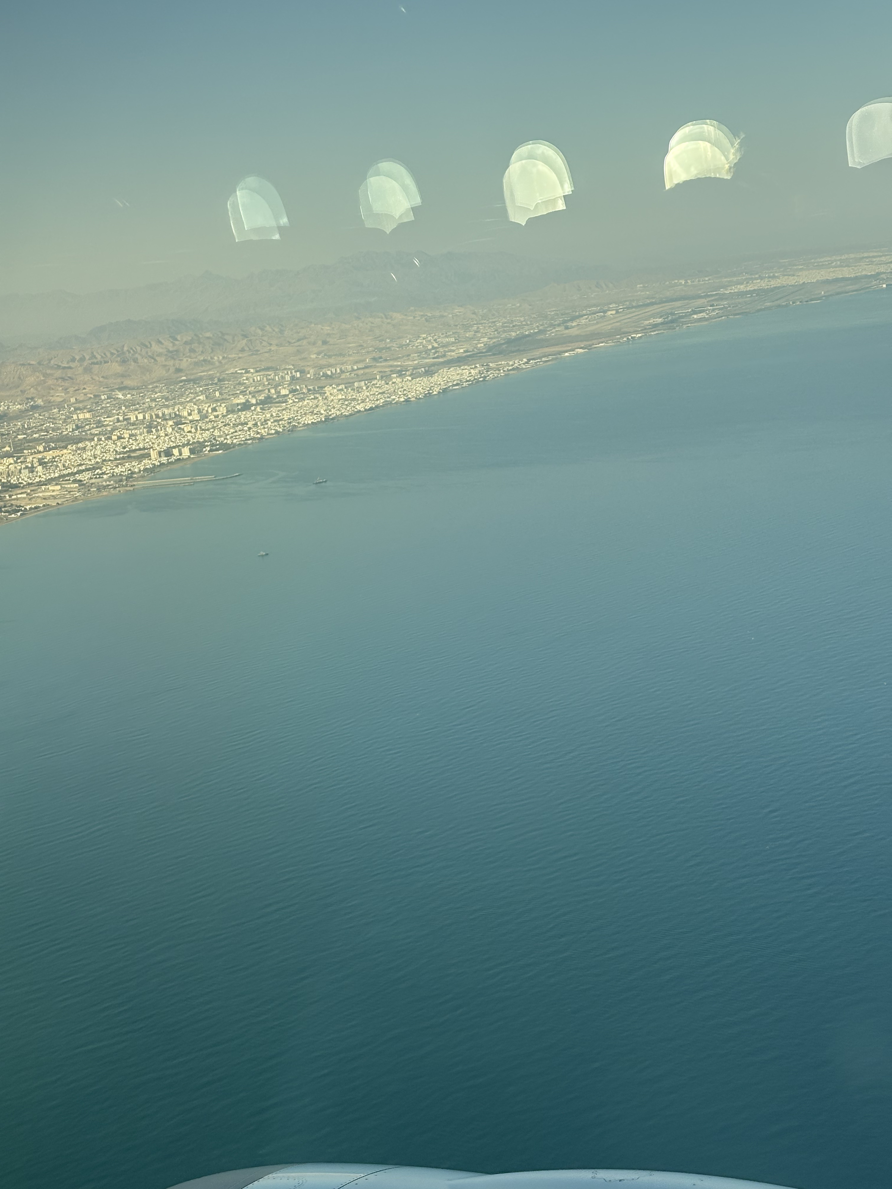 Picture Oman Mascate From the sky 2025-11 9 - Recreation From the sky
