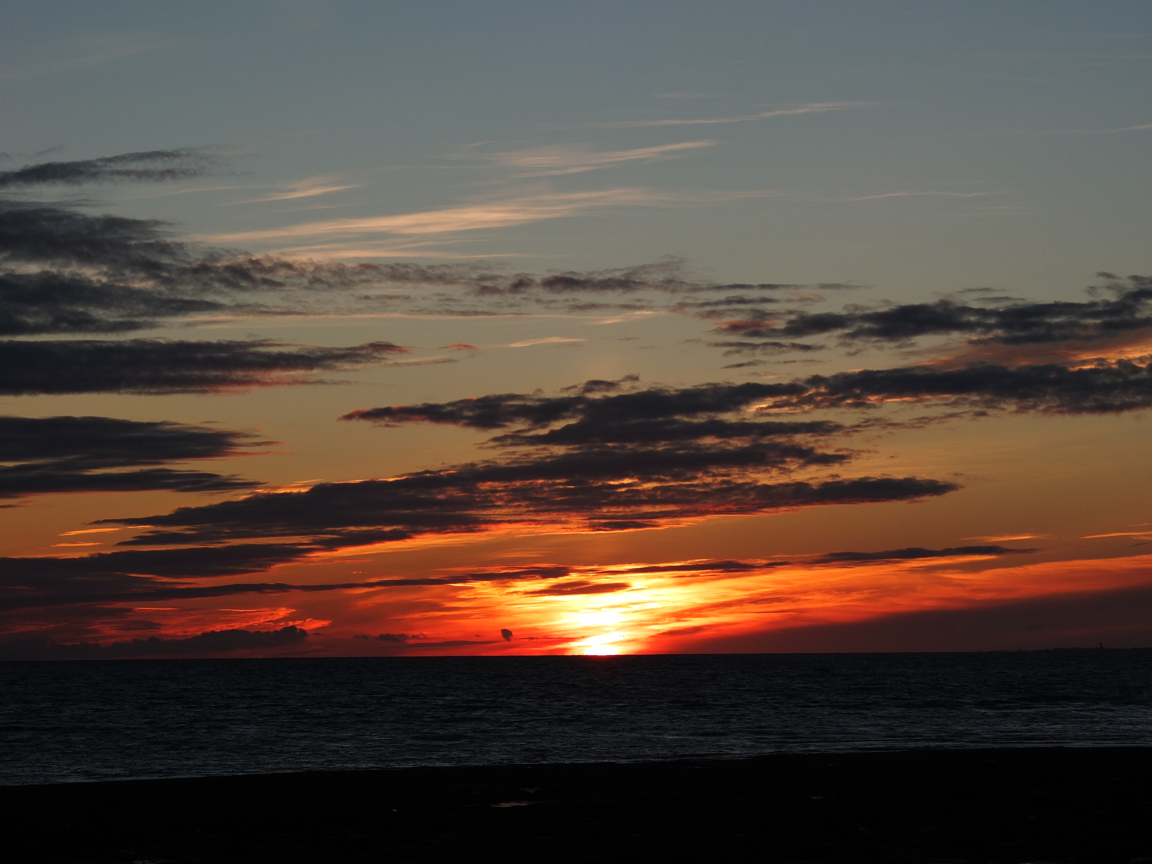 Picture France La Plaine sur mer Sunset 2012-08 72 - Tours Sunset
