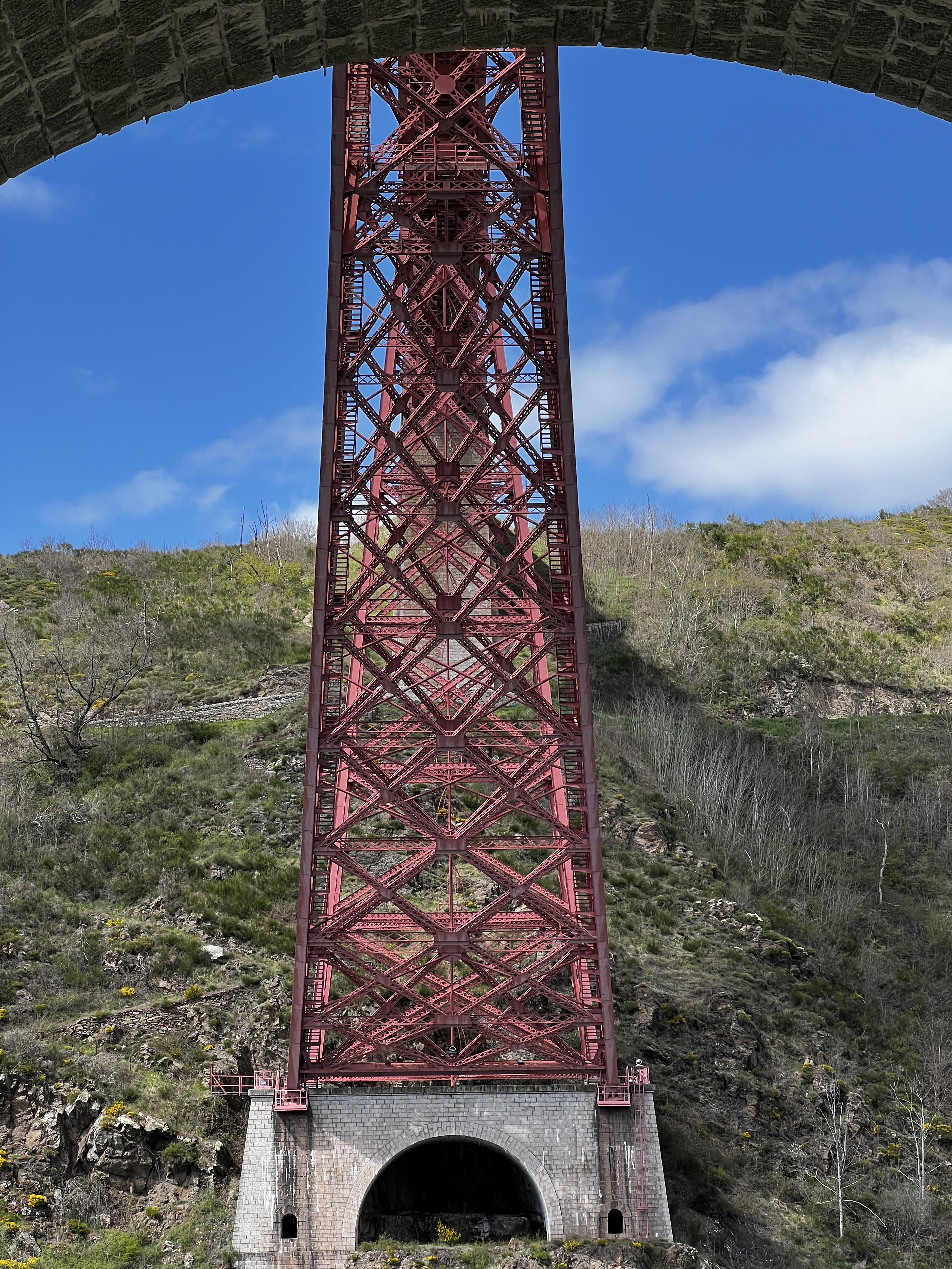 Picture France Viaduc de Garabit 2024-04 14 - Tour Viaduc de Garabit