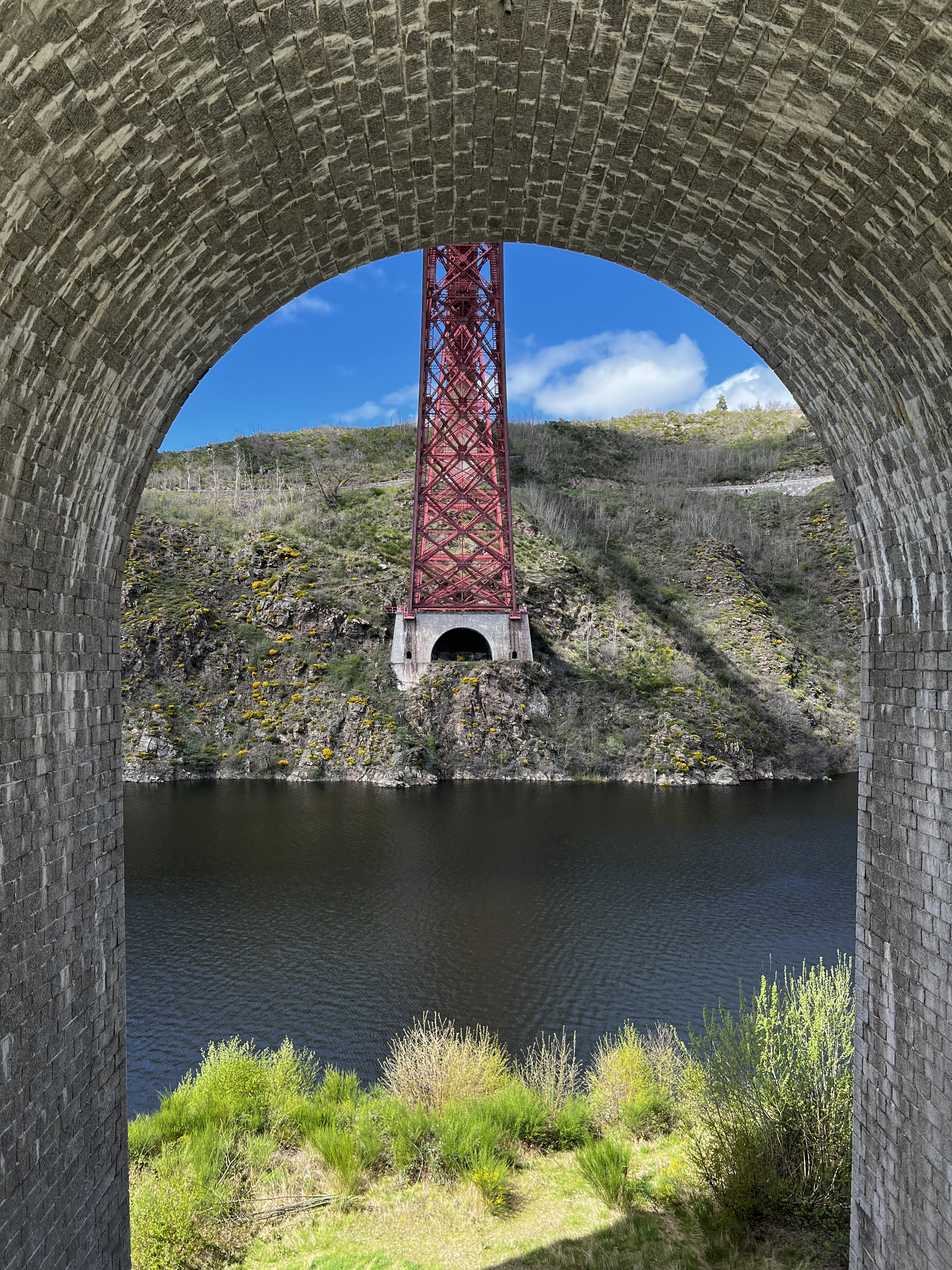 Picture France Viaduc de Garabit 2024-04 11 - Around Viaduc de Garabit