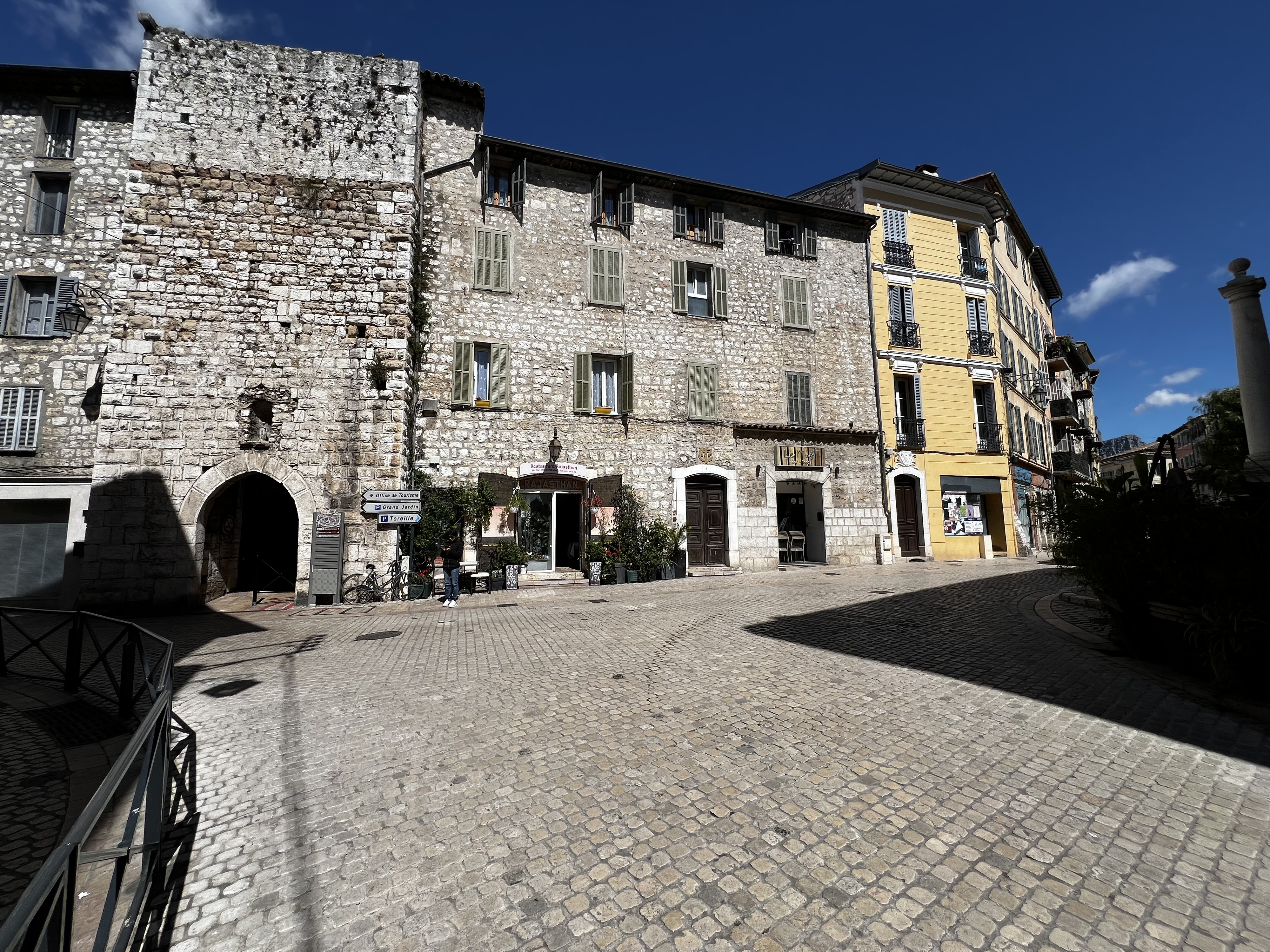 Picture France Vence 2024-04 62 - Around Vence