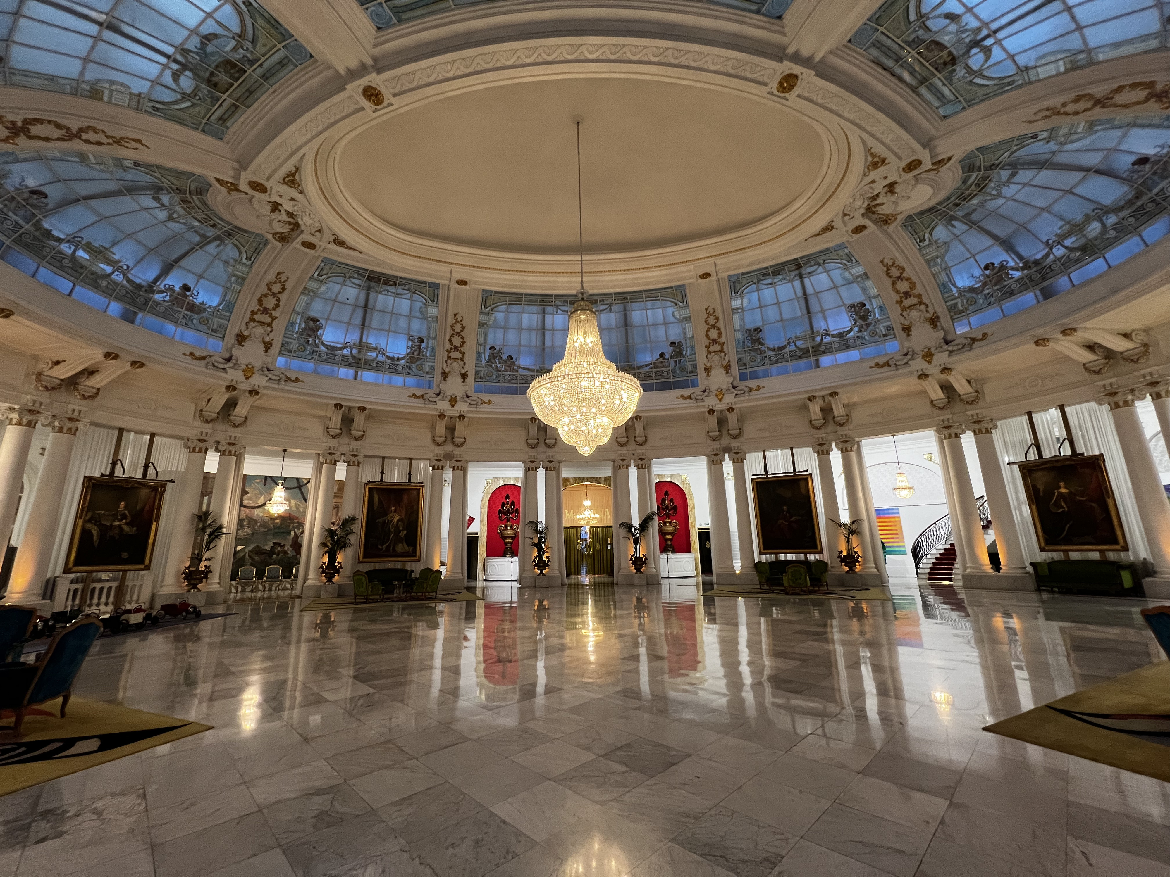 Picture France Nice The Negresco Hotel 2024-04 16 - Recreation The Negresco Hotel