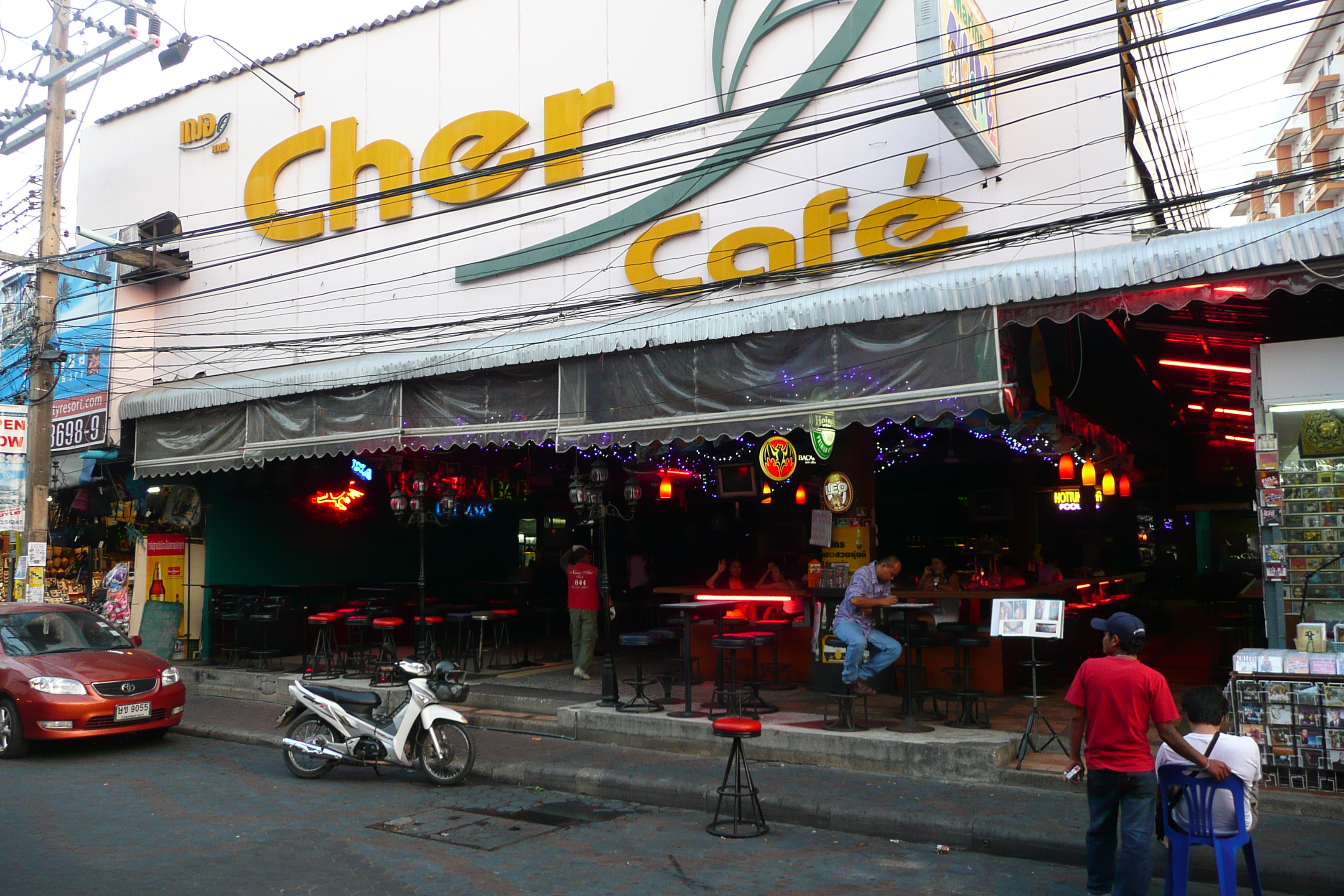 Picture Thailand Pattaya Walking Street 2008-01 29 - Discovery Walking Street