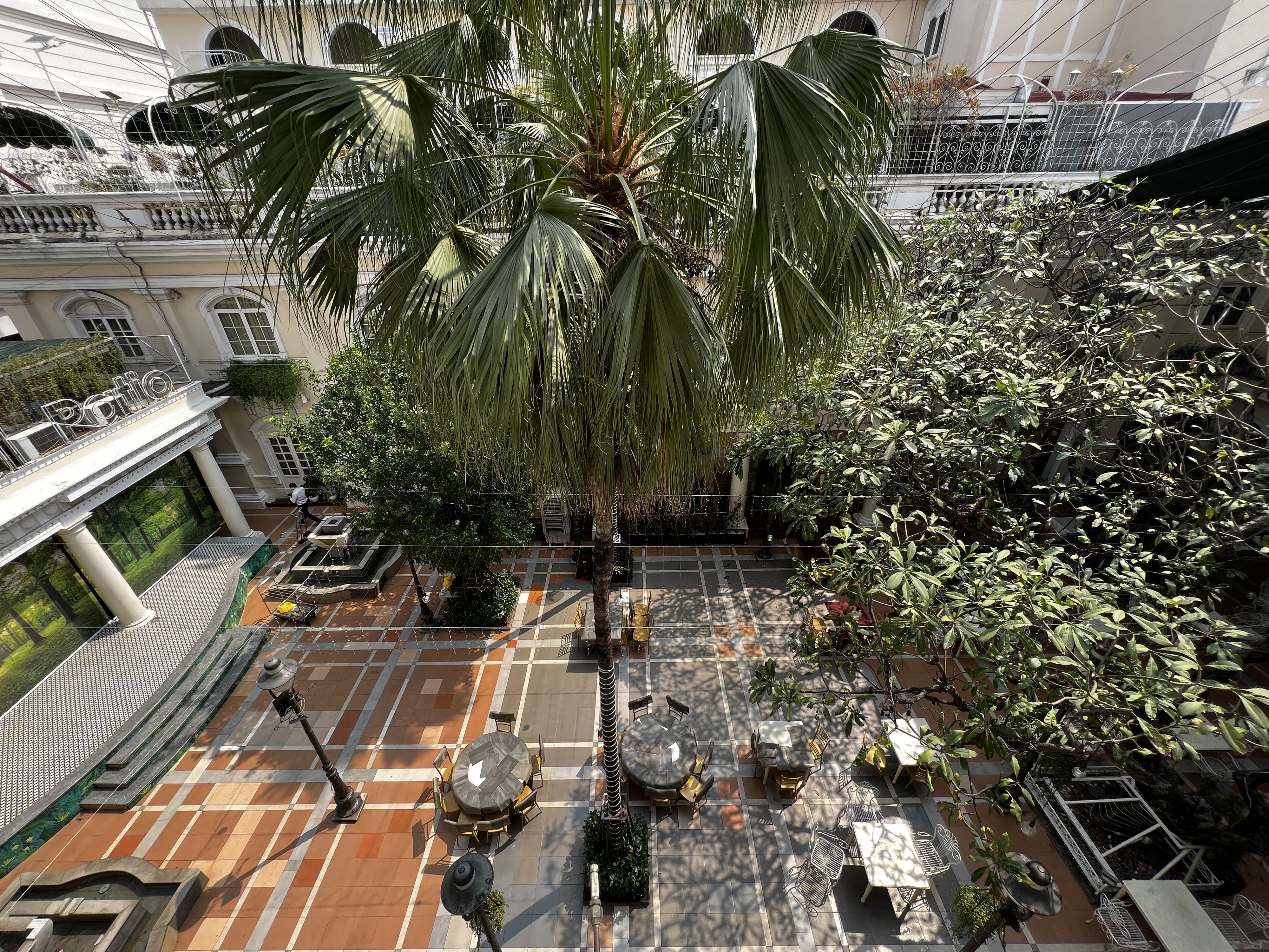 Picture Vietnam Saigon Continental Hotel 2024-01 11 - Recreation Continental Hotel