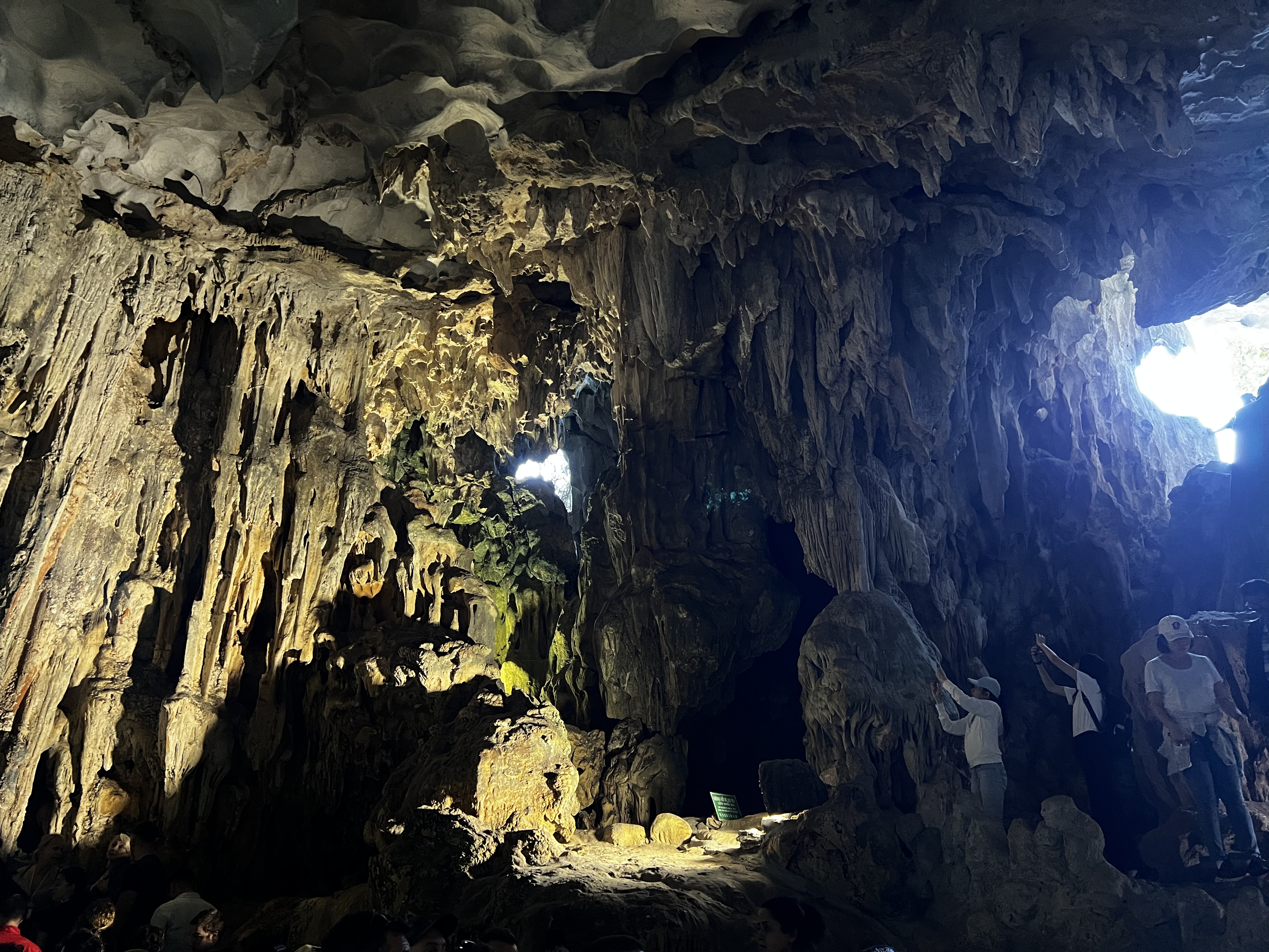 Picture Vietnam Ha Long Bay Sung Sot Cave 2024-01 34 - History Sung Sot Cave