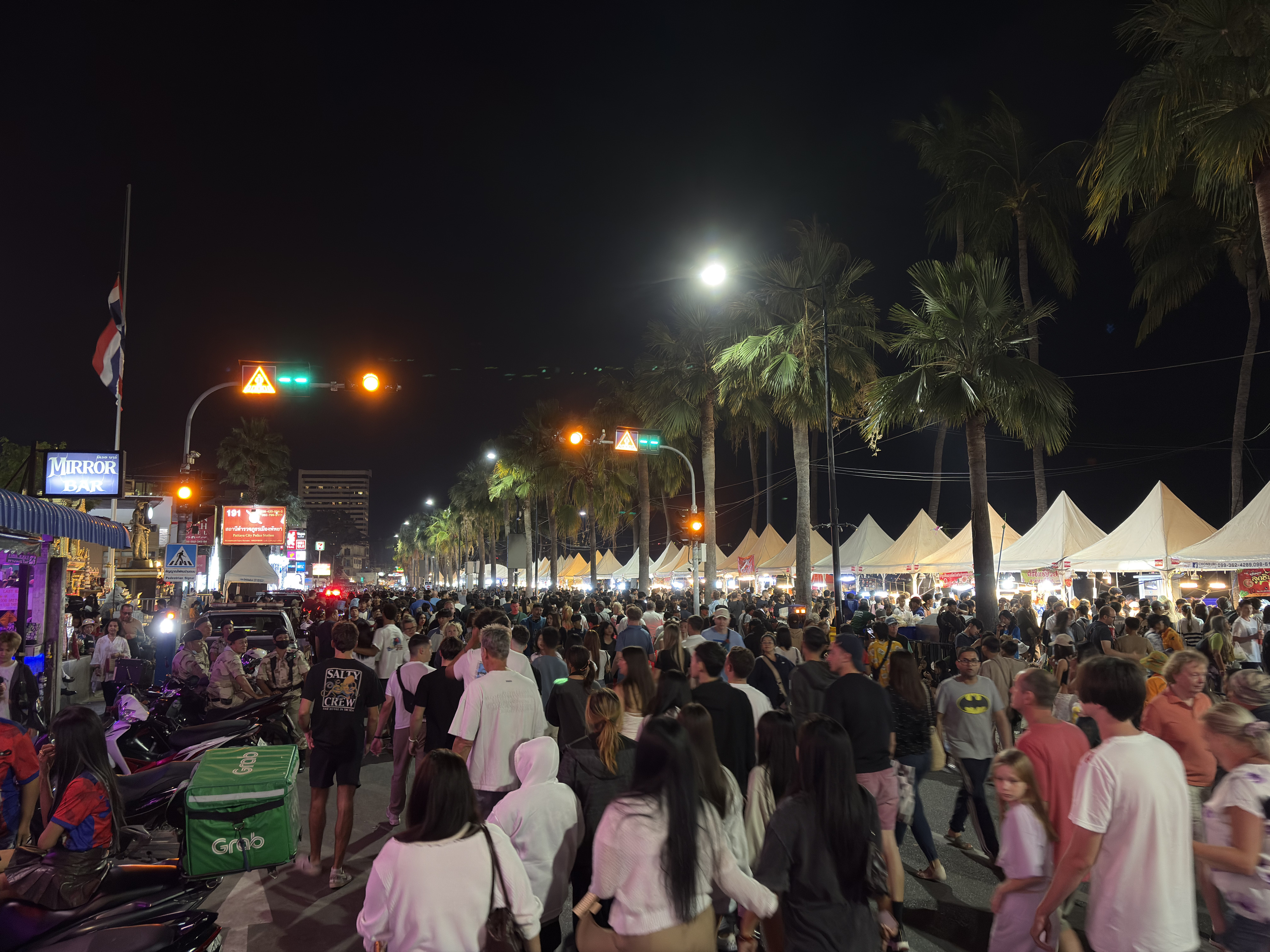 Picture Thailand Pattaya pattaya firework festival 2025-12 71 - Journey pattaya firework festival