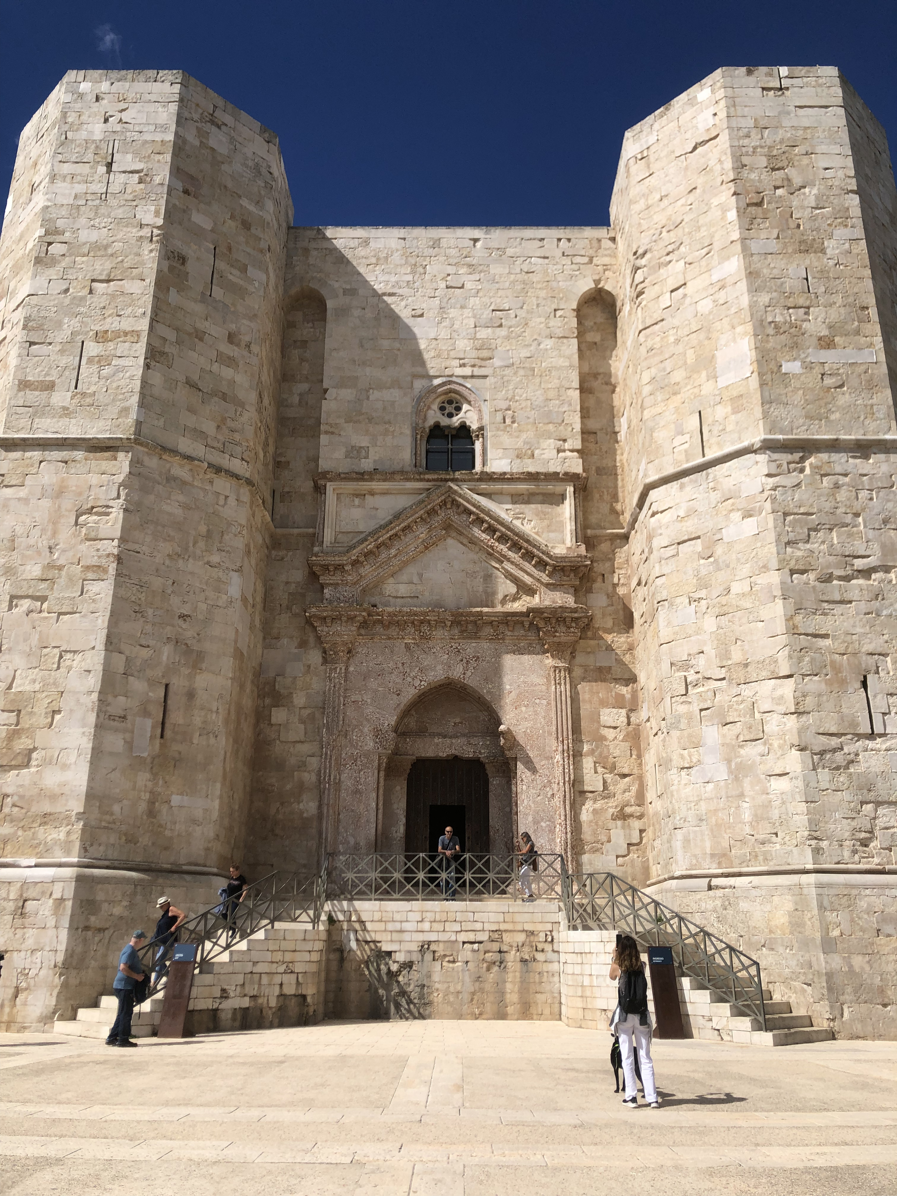 Picture Italy Castel del monte 2024-09 56 - Tour Castel del monte