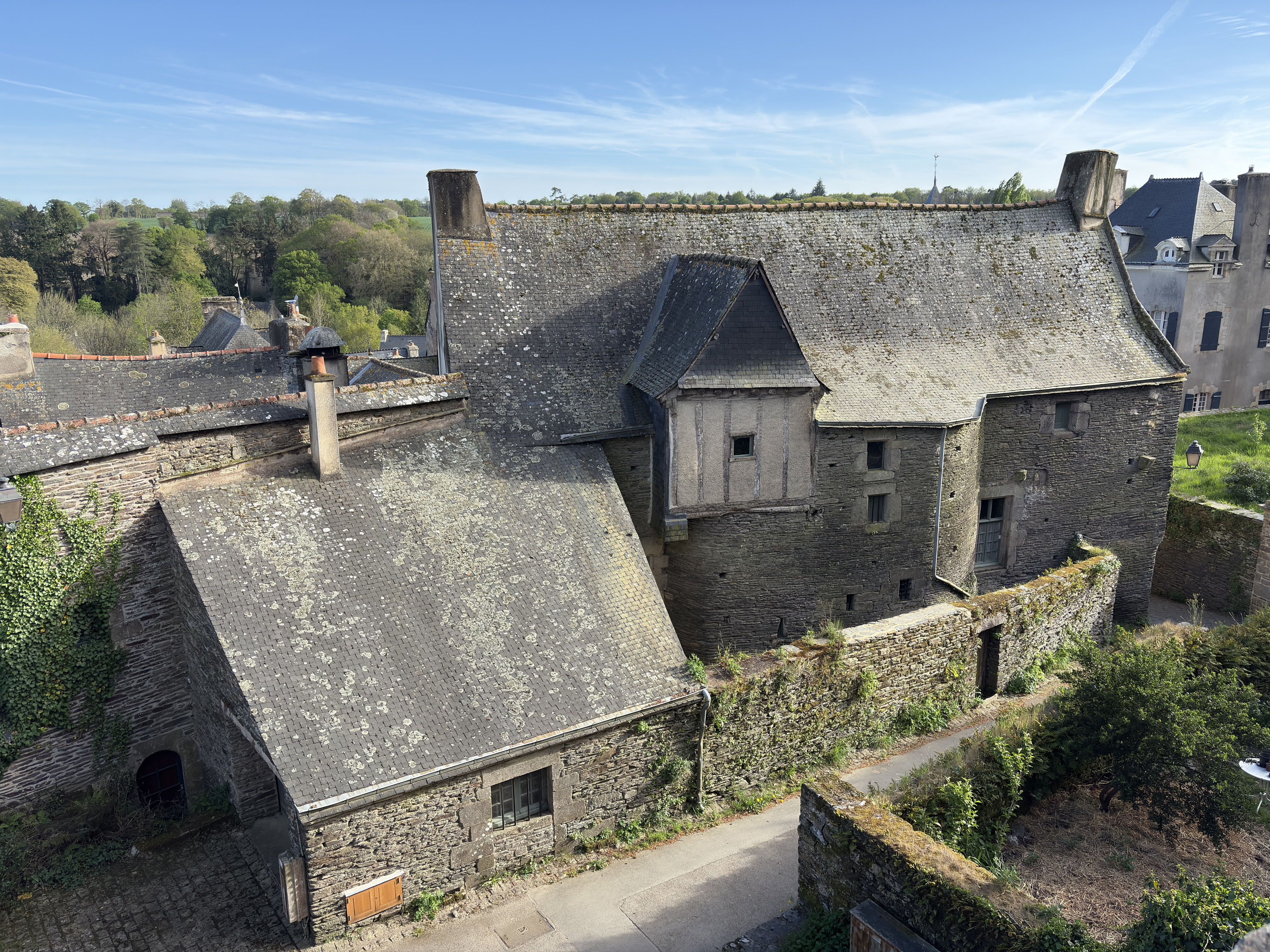 Picture France Rochefort en terre 2026-04 8 - Tour Rochefort en terre
