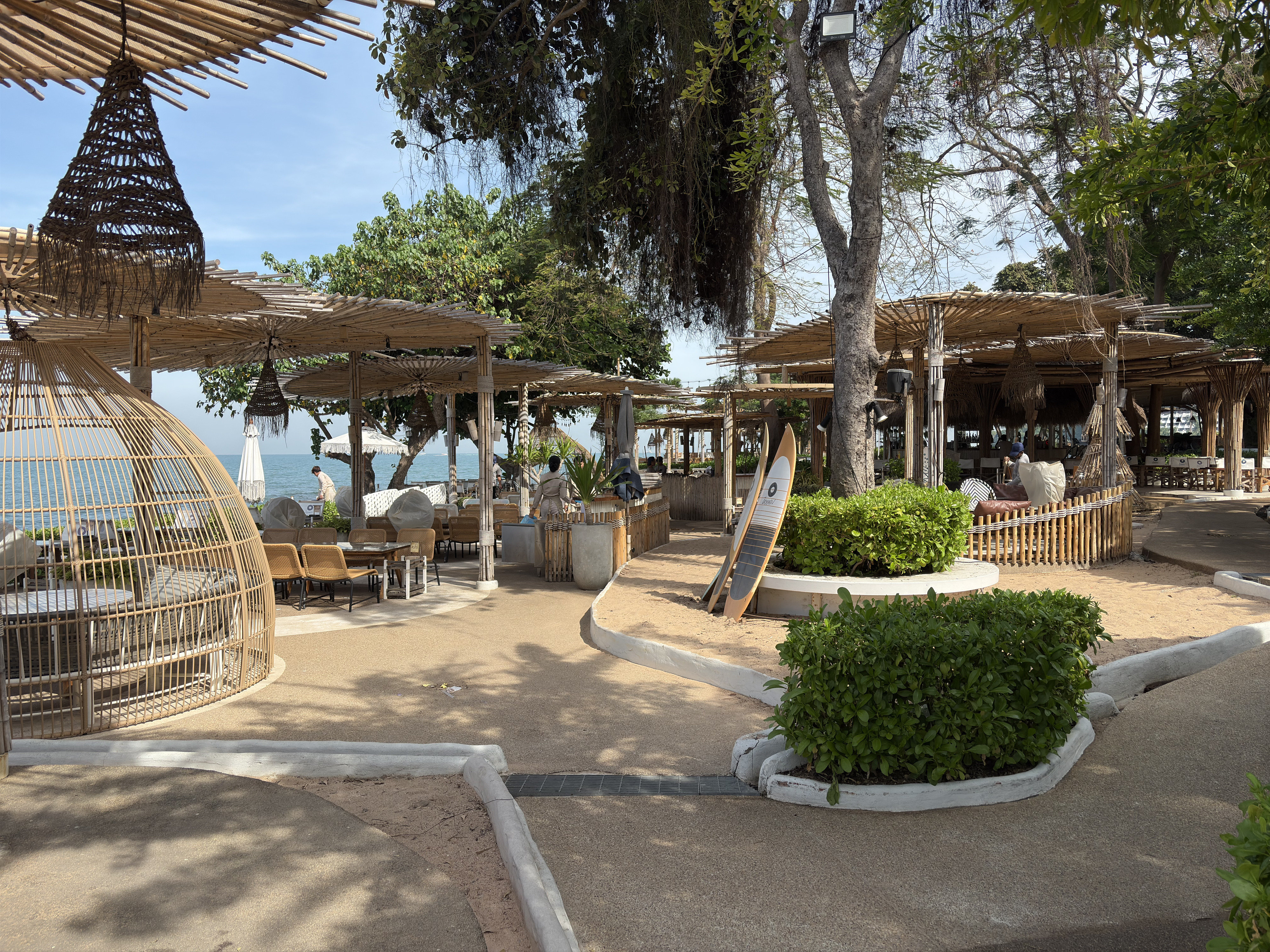 Picture Thailand Pattaya Oxygen Restaurant 2024-12 64 - Tour Oxygen Restaurant