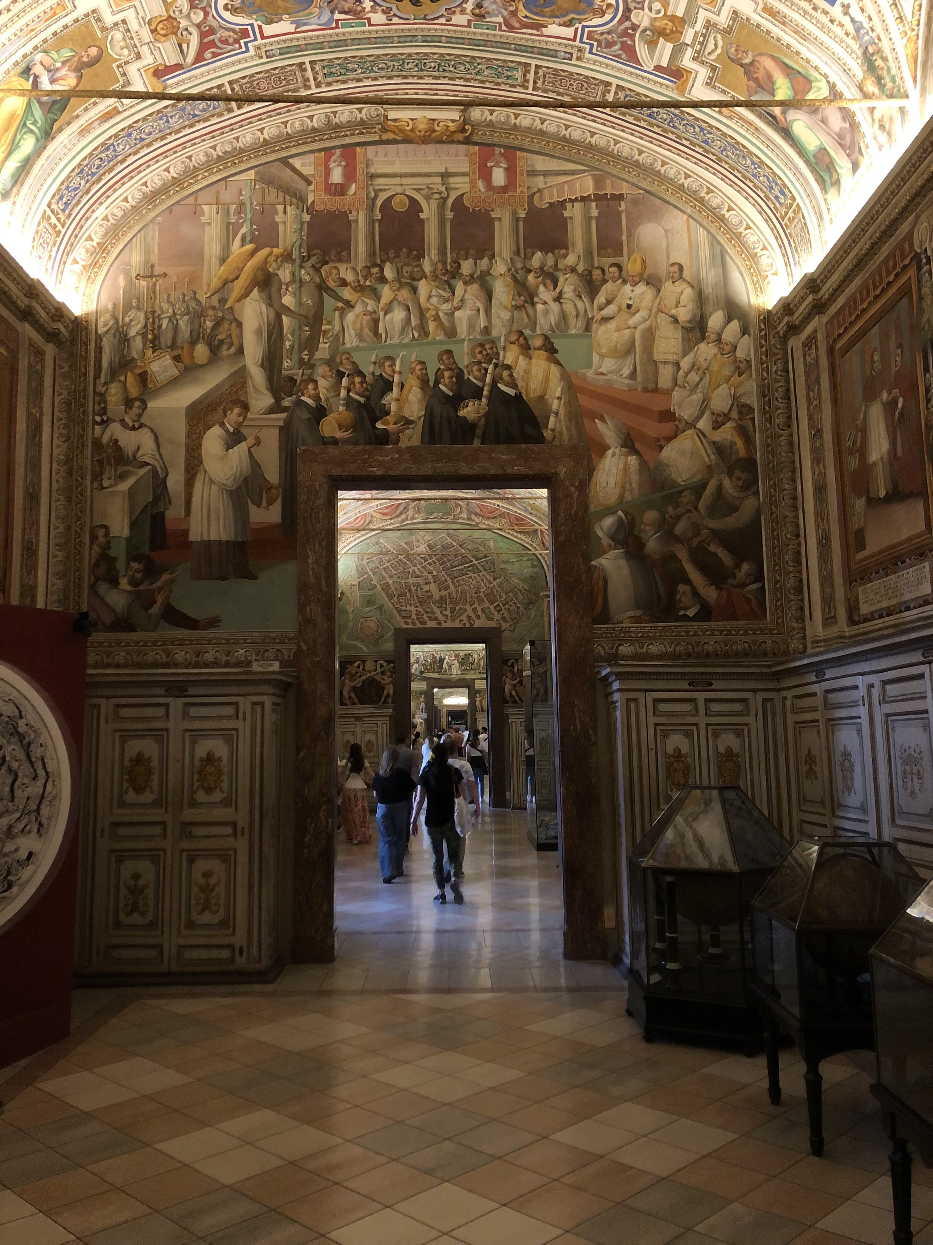 Picture Italy Rome Vatican Museum 2024-09 383 - Recreation Vatican Museum
