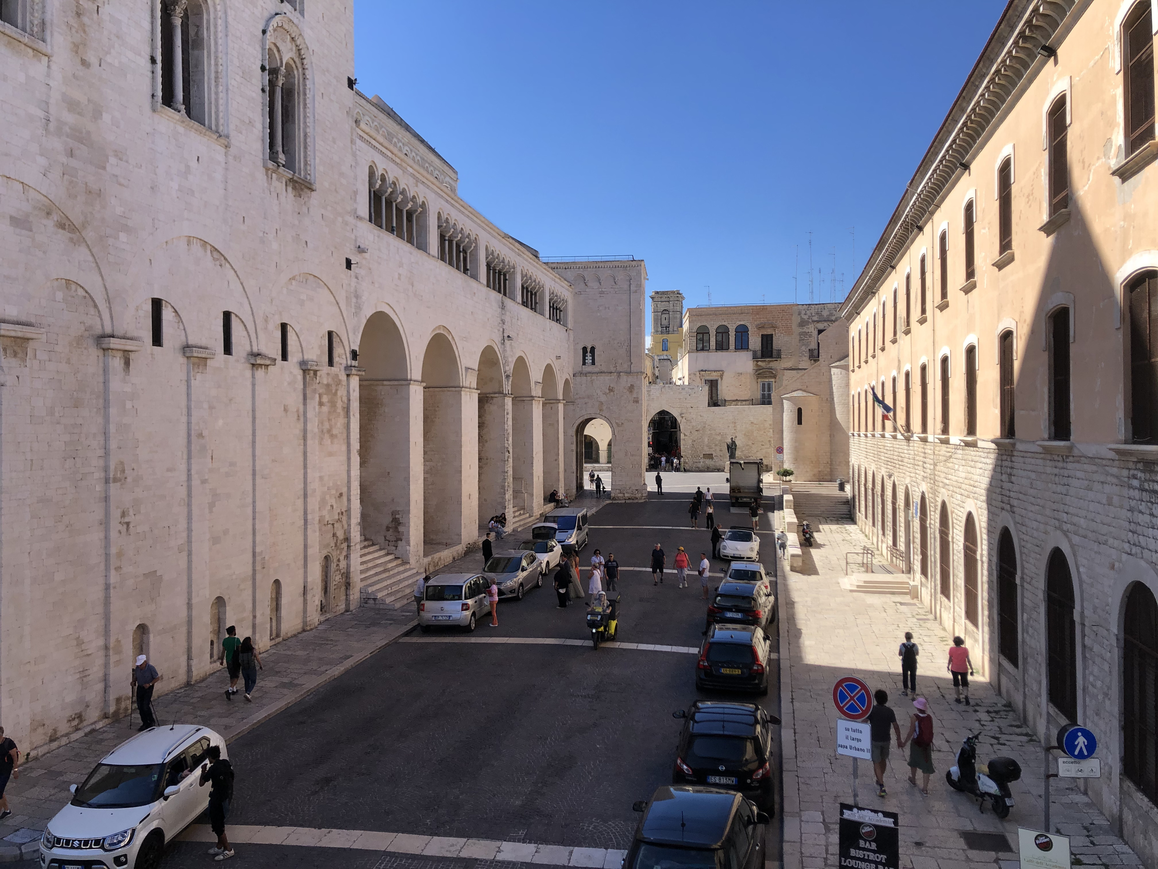 Picture Italy Bari 2024-09 20 - Discovery Bari