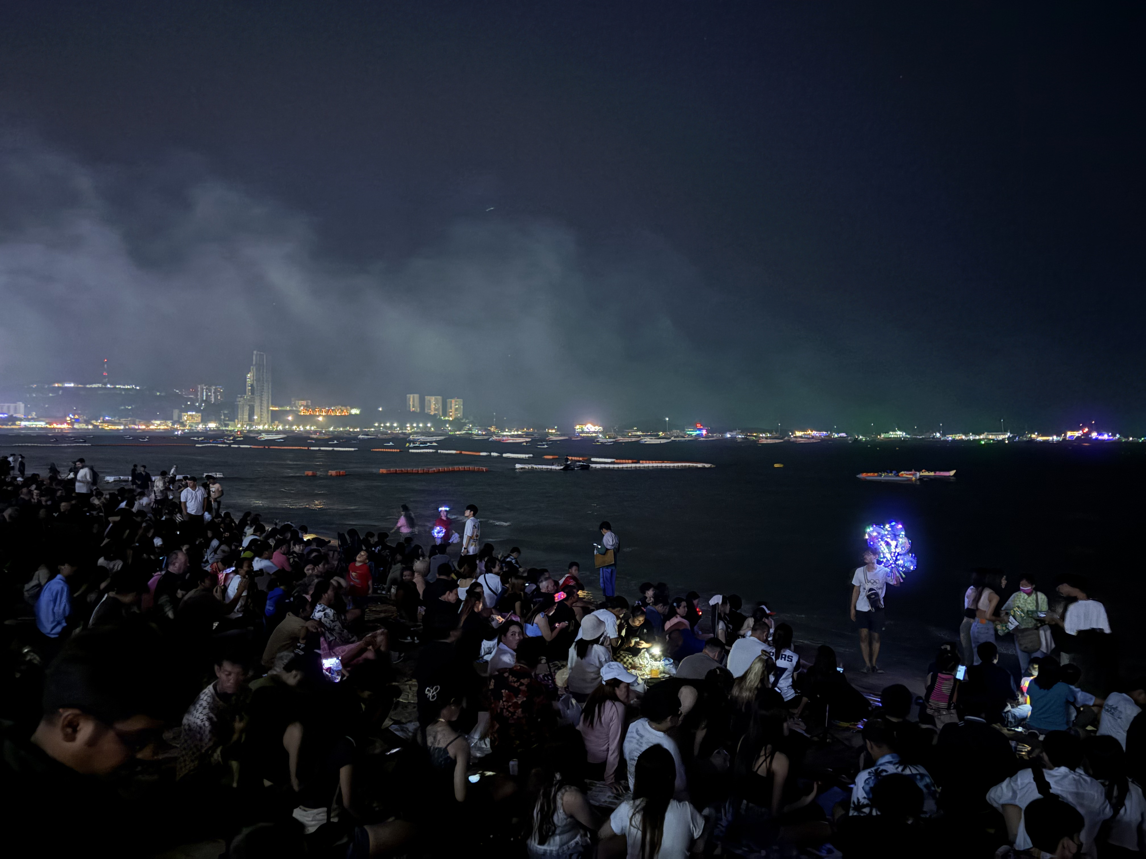 Picture Thailand Pattaya Fireworks 2024-12 61 - Tours Fireworks