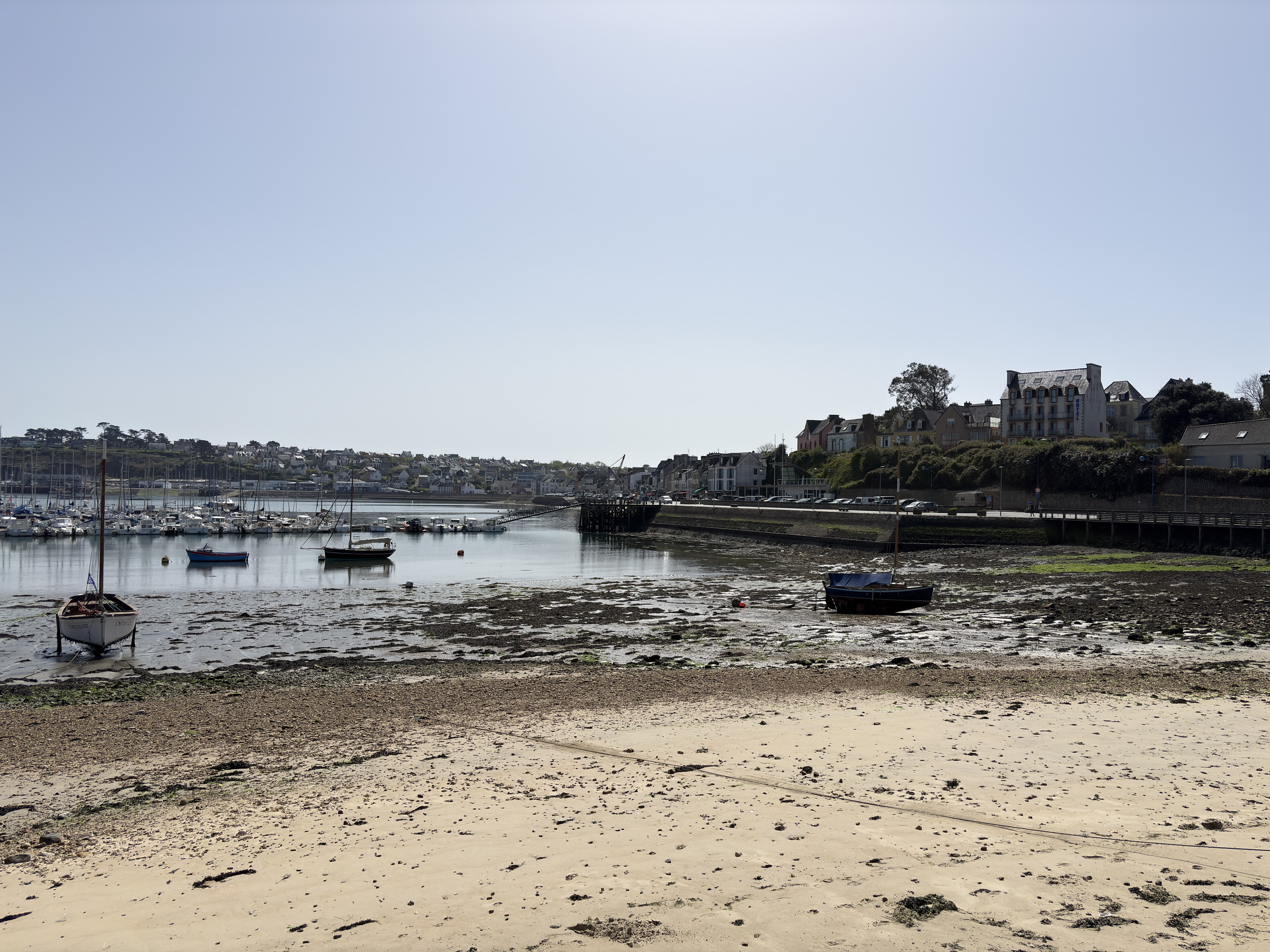 Picture France Crozon 2026-04 58 - Tours Crozon