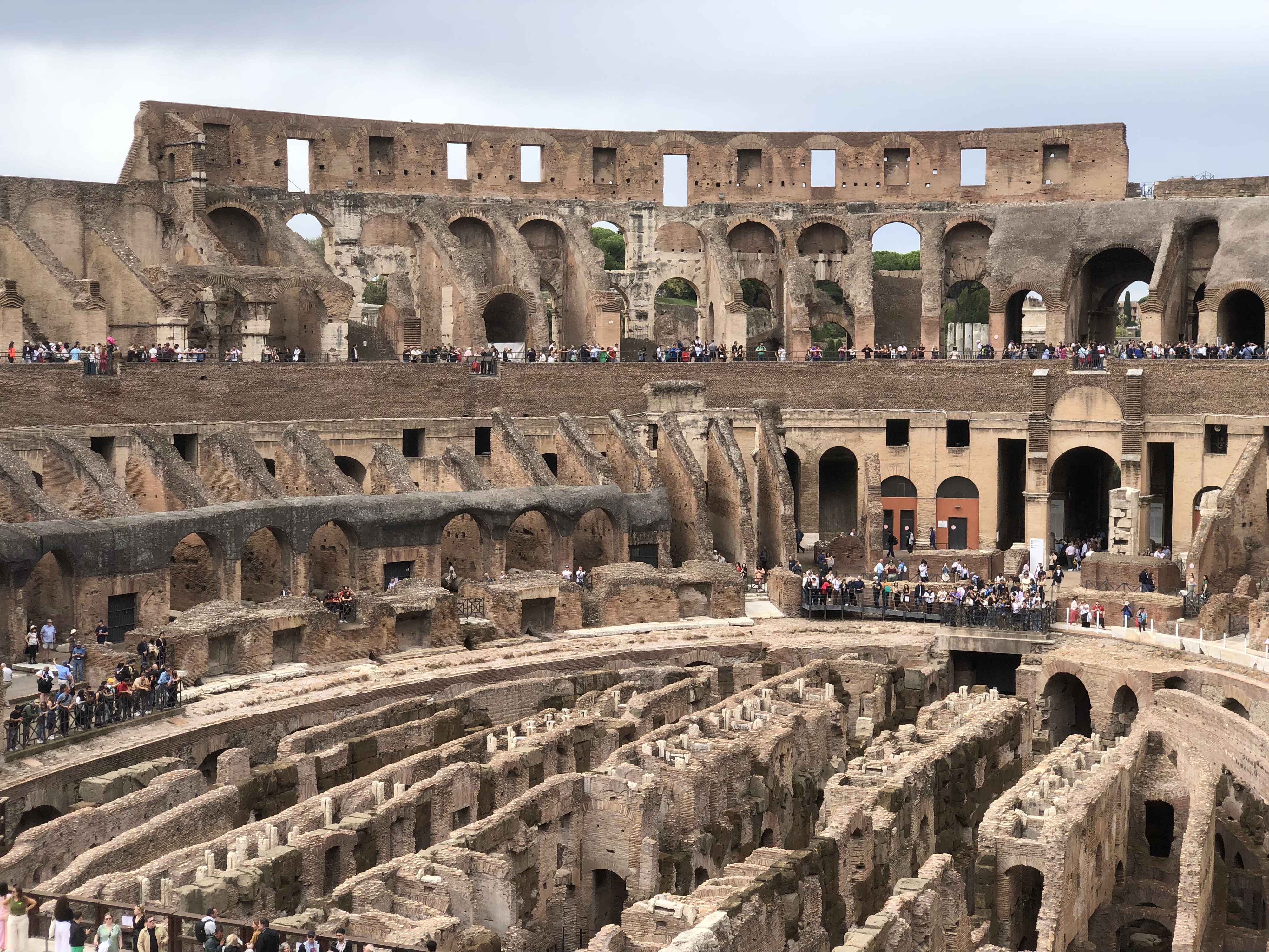 Picture Italy Rome The Colosseum 2024-09 25 - Discovery The Colosseum