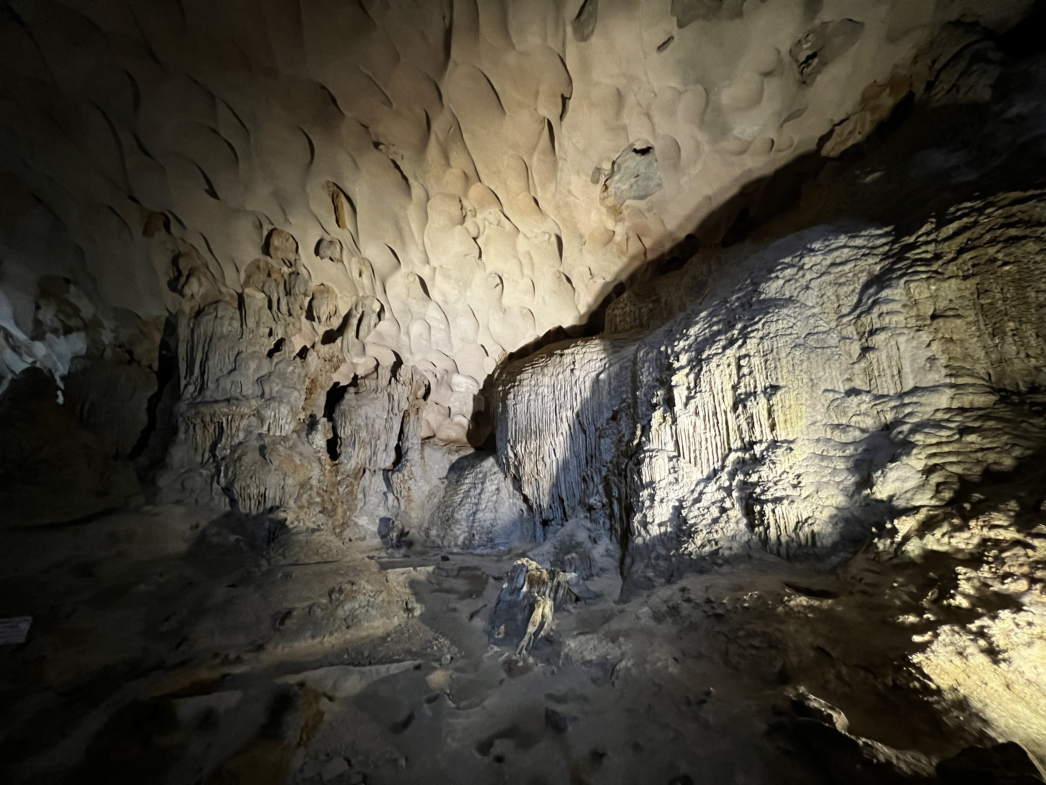 Picture Vietnam Ha Long Bay Sung Sot Cave 2024-01 40 - History Sung Sot Cave