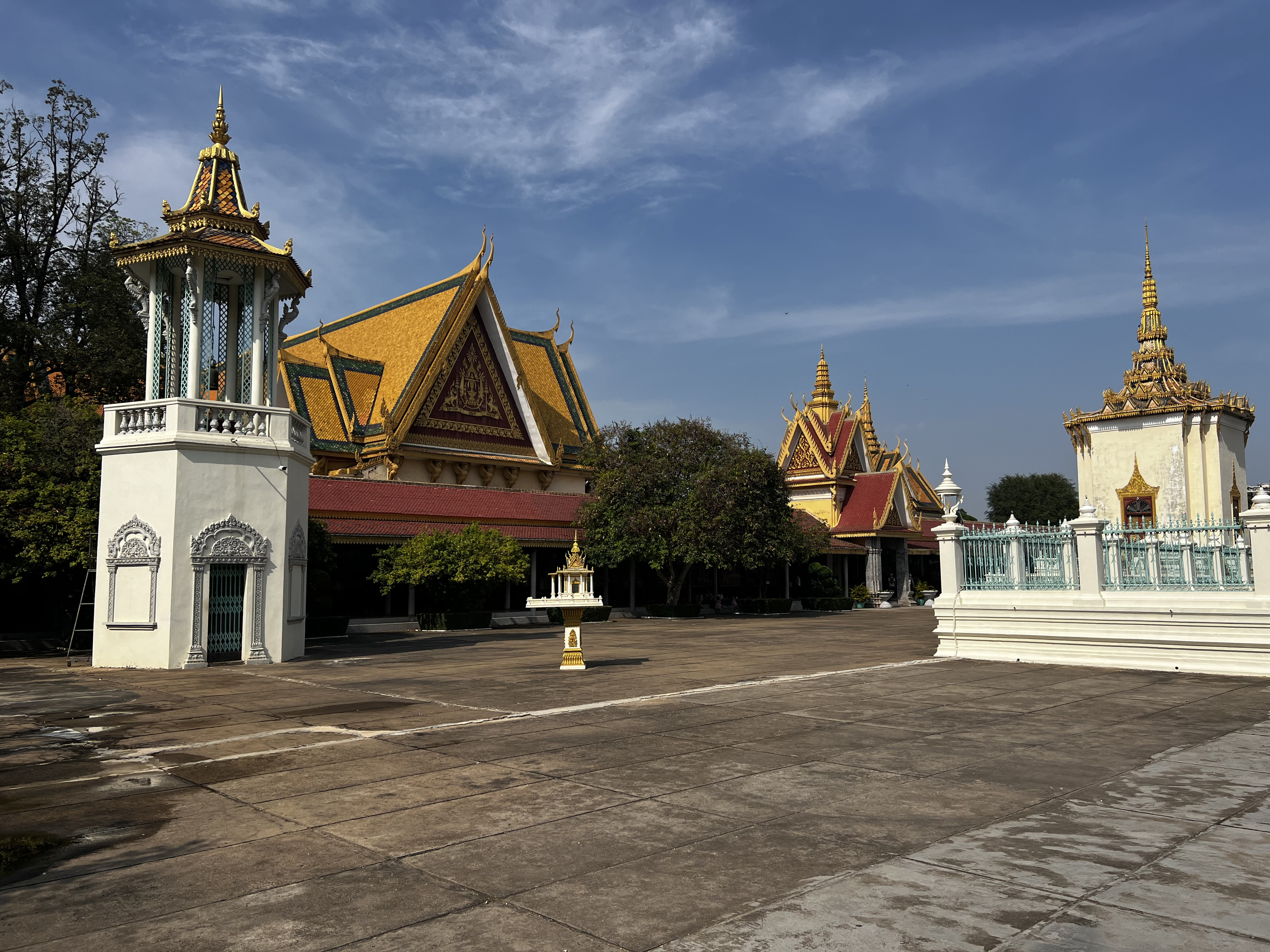 Picture Cambodia Phnom Penh Royal Palace 2024-01 52 - Around Royal Palace