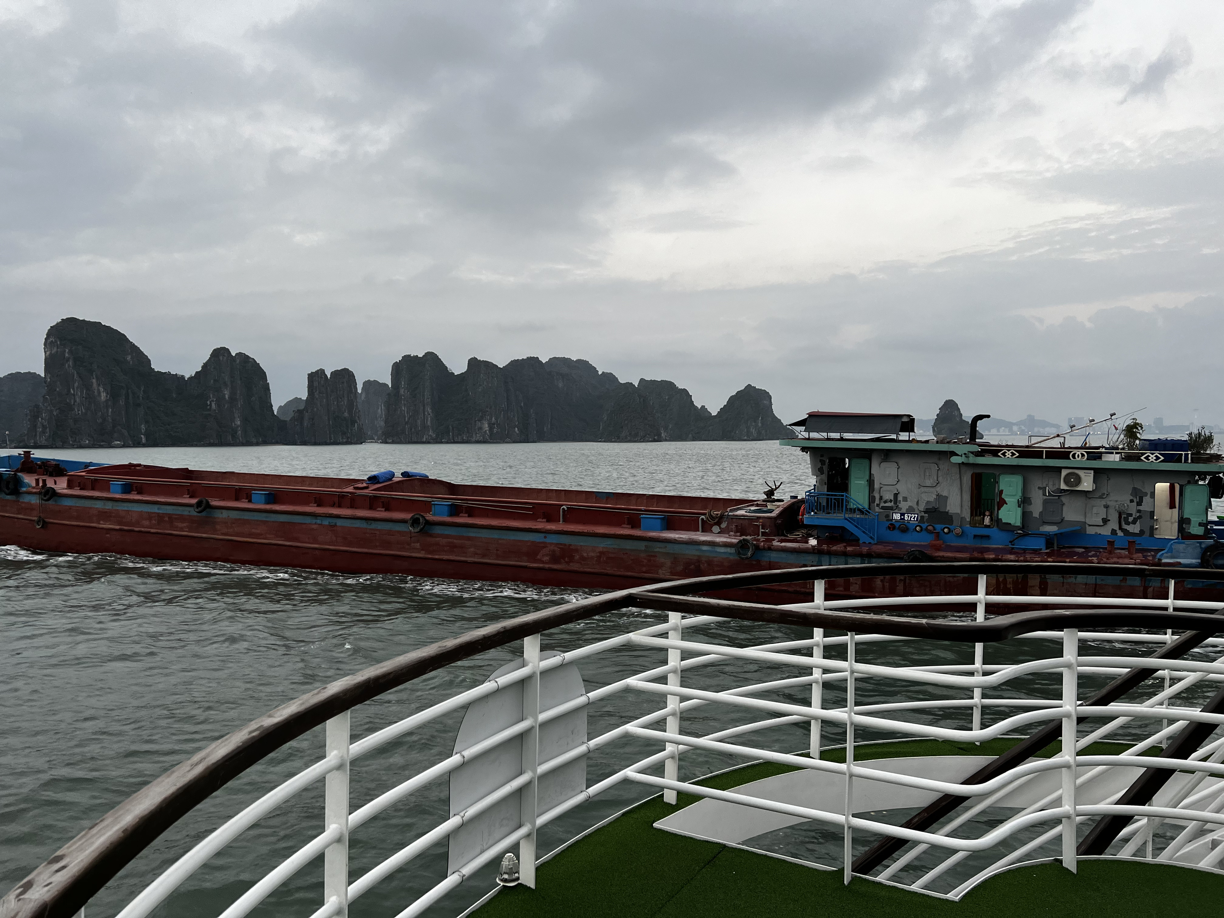Picture Vietnam Ha Long Bay 2024-01 173 - Center Ha Long Bay