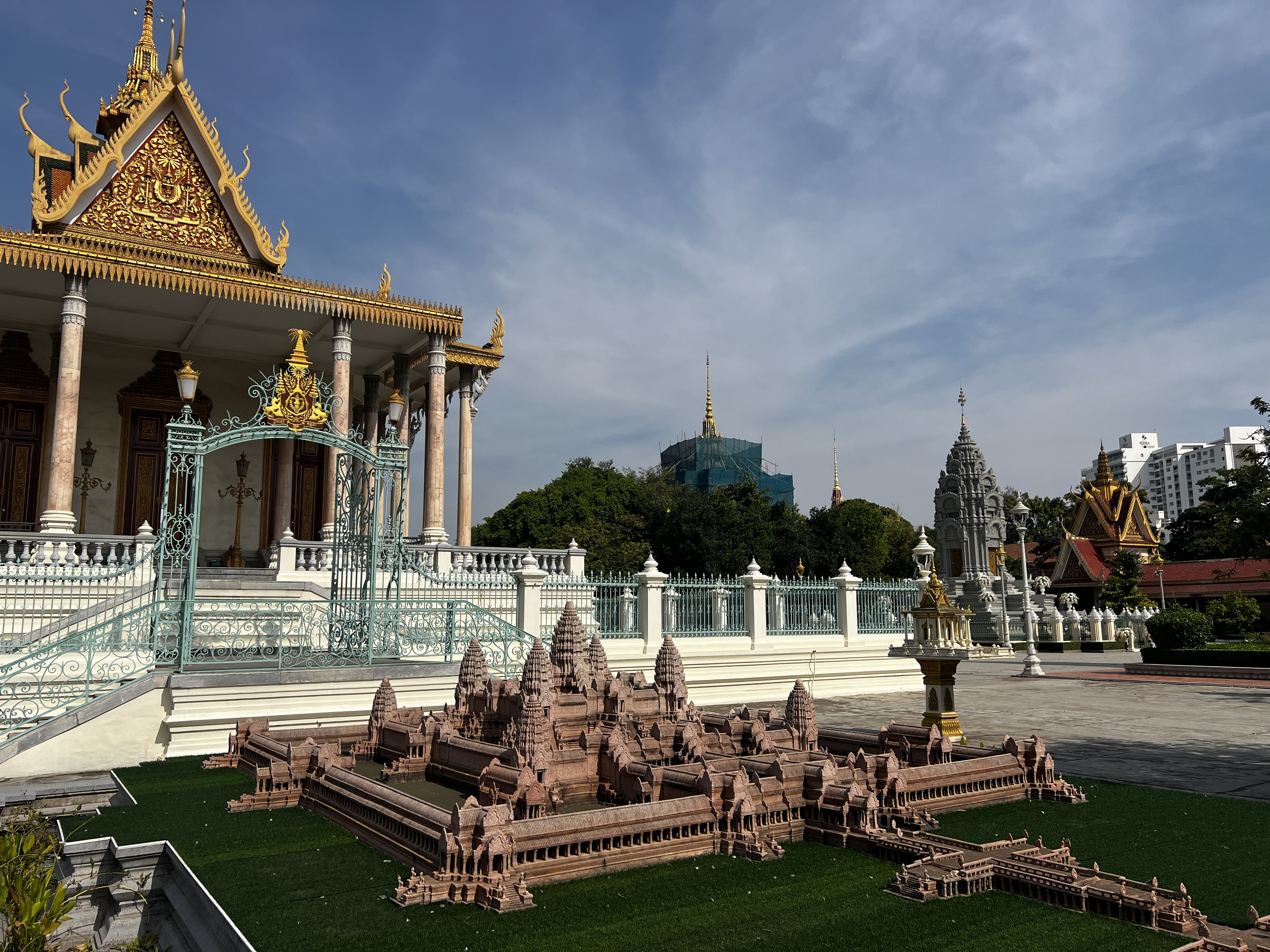 Picture Cambodia Phnom Penh Royal Palace 2024-01 11 - Tour Royal Palace
