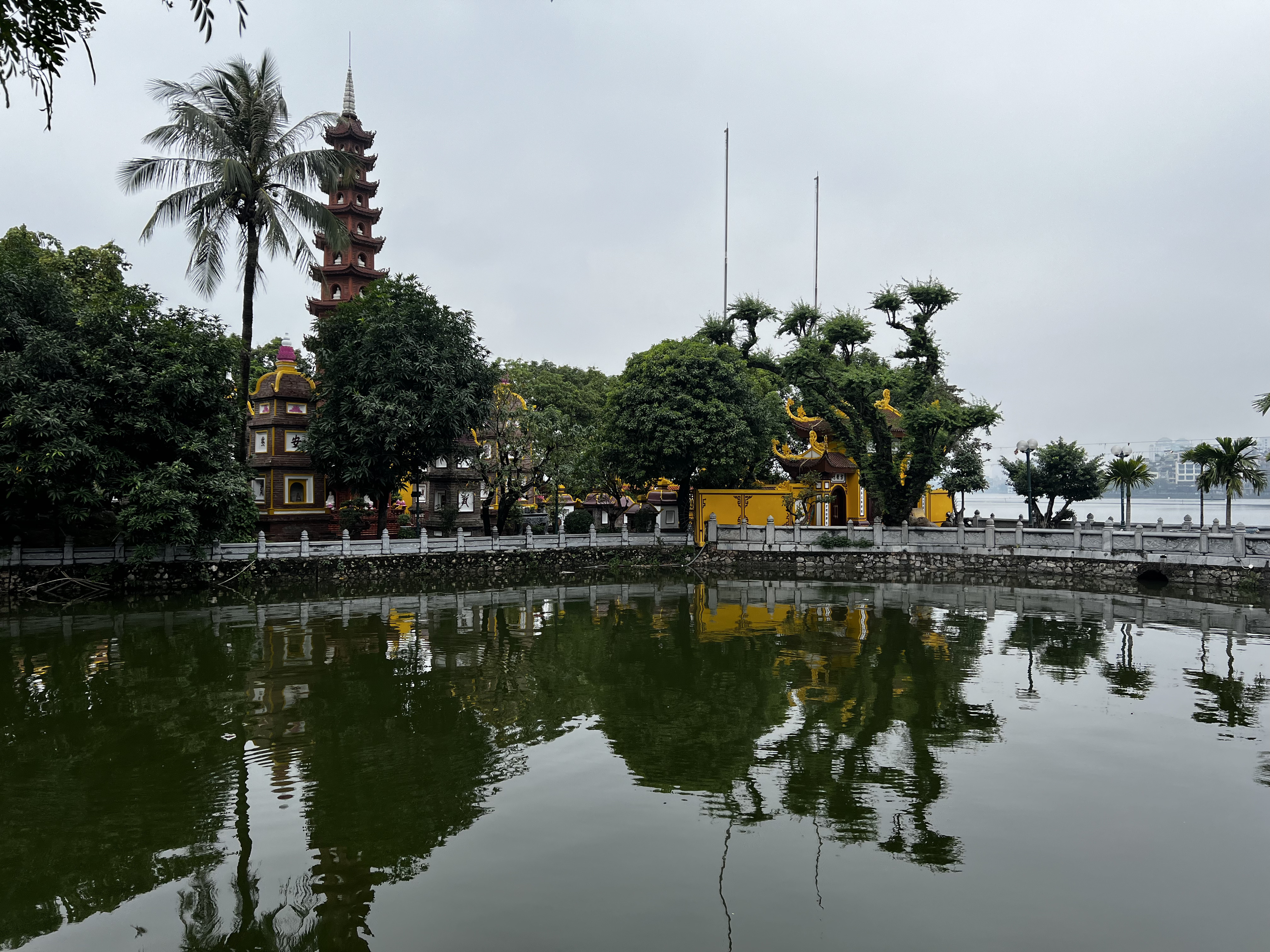 Picture Vietnam Hanoi Tran Quoc Pagoda 2024-01 12 - Tours Tran Quoc Pagoda