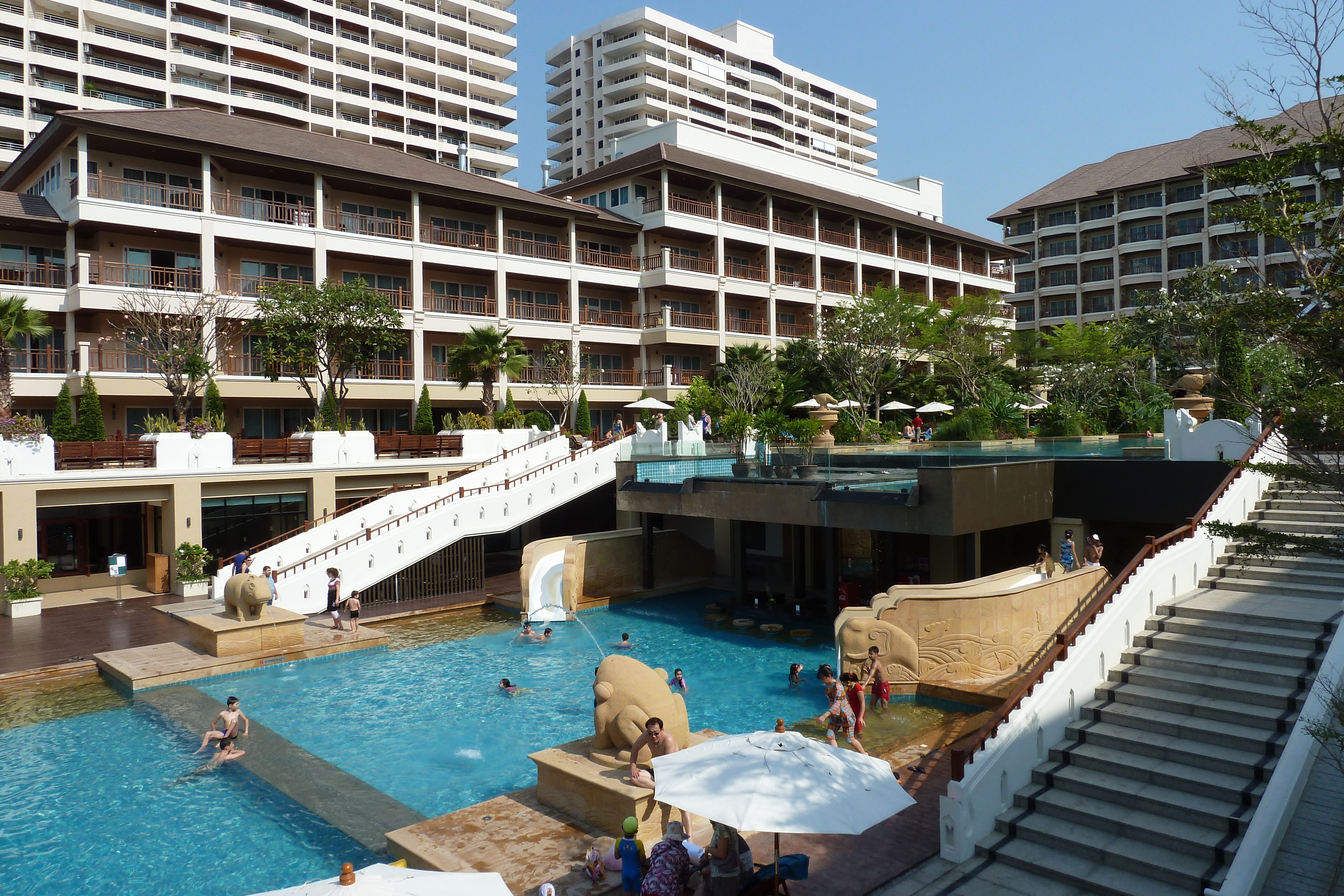 Picture Thailand Pattaya Grand Heritage Hotel 2011-01 43 - History Grand Heritage Hotel