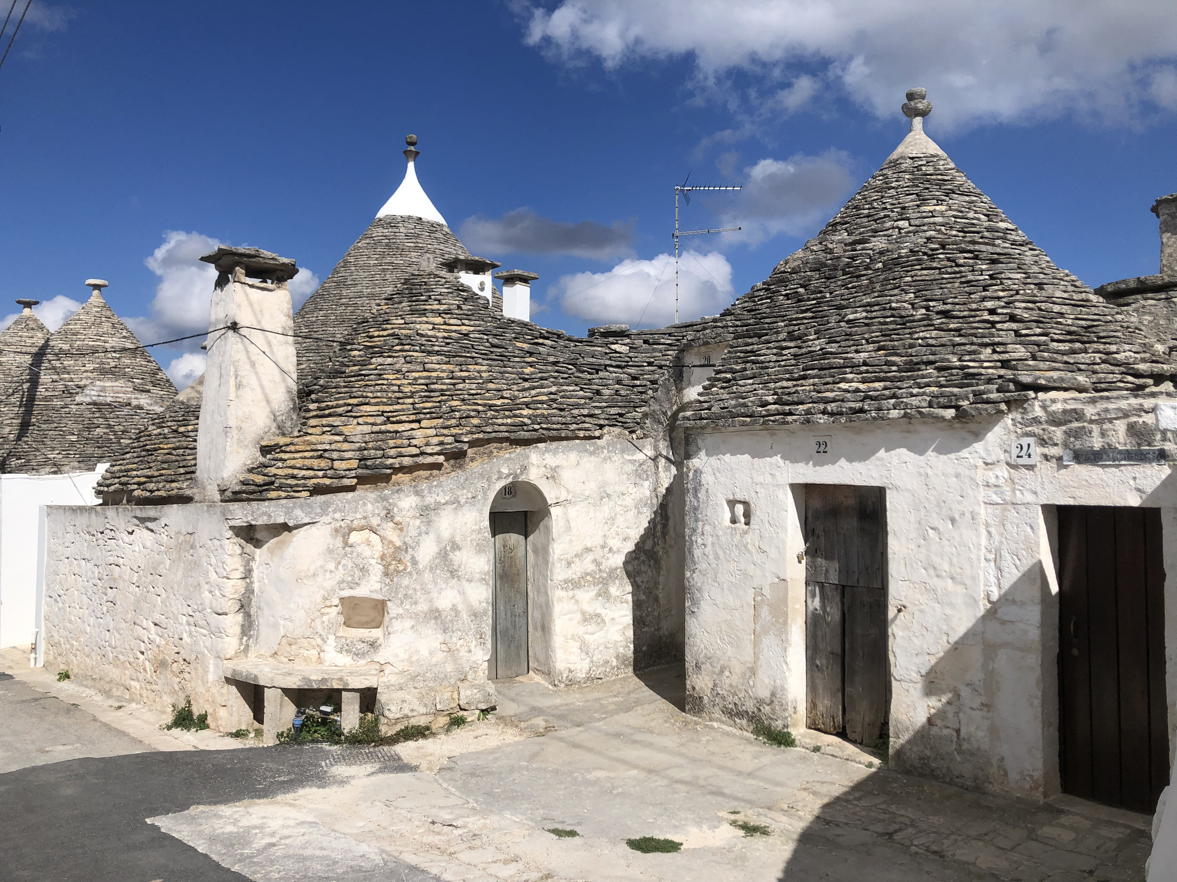 Picture Italy Alberobello 2024-09 51 - Tours Alberobello