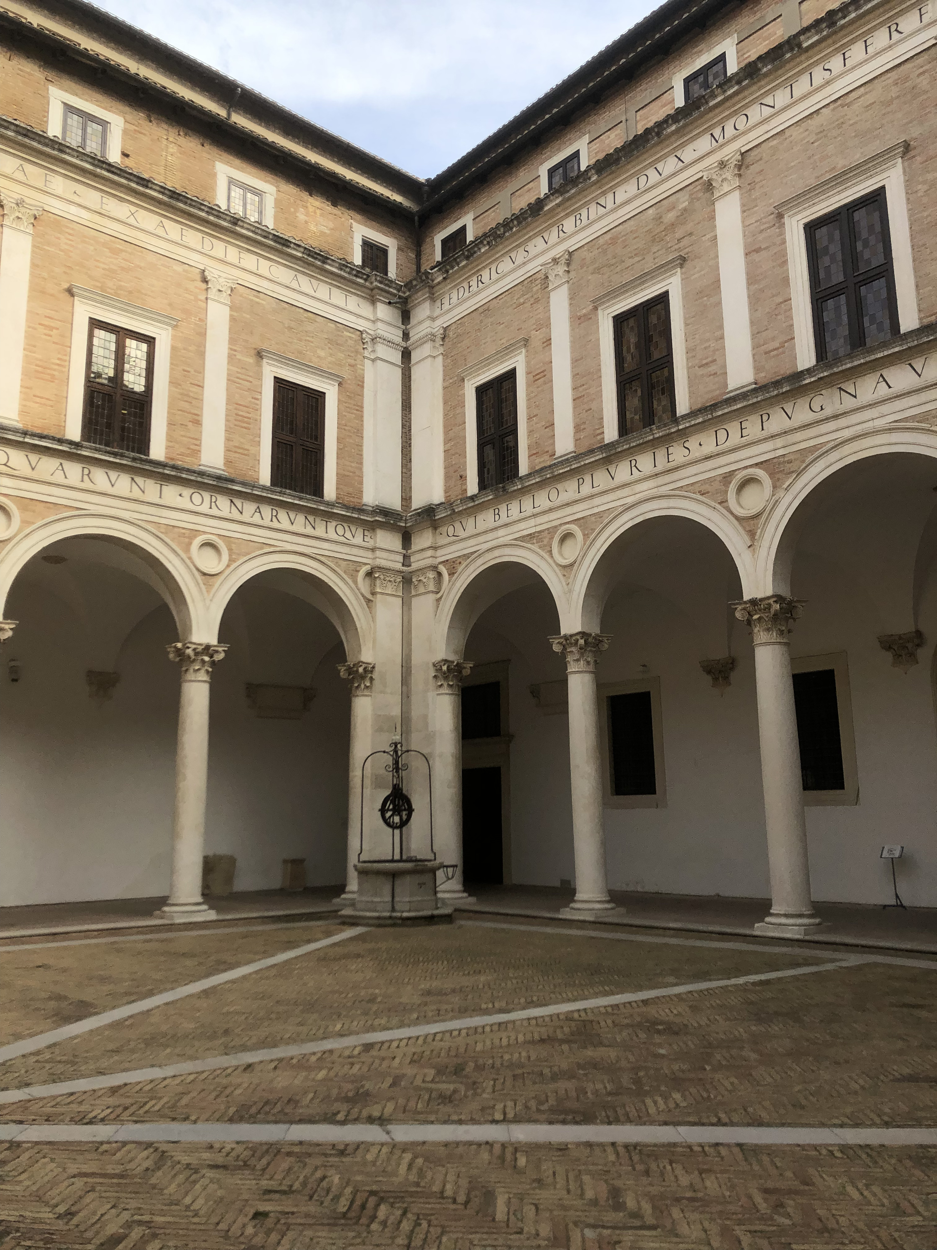Picture Italy Urbino 2024-09 307 - Journey Urbino