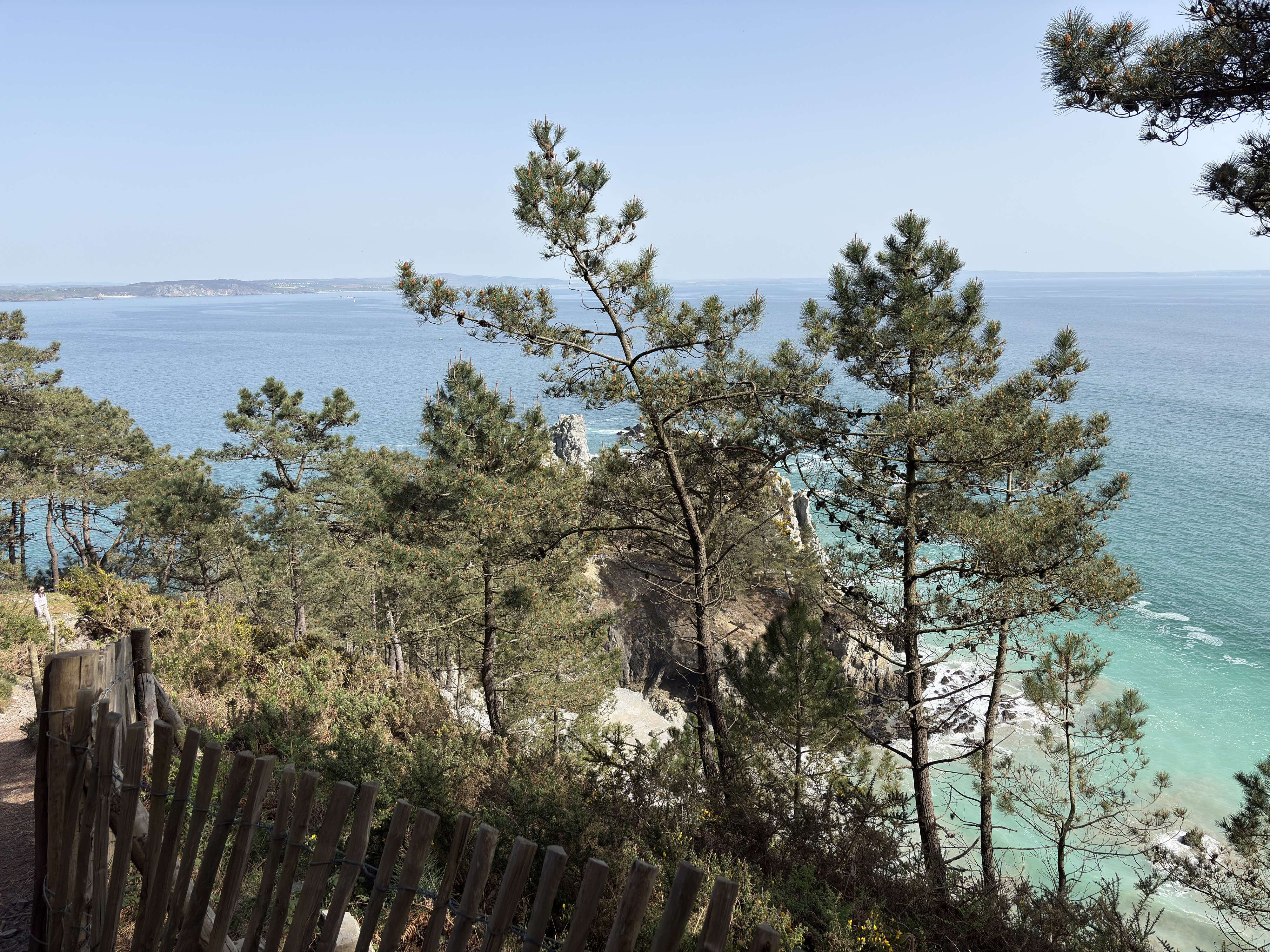 Picture France Crozon Ile Vierge Beach 2026-04 39 - History Ile Vierge Beach