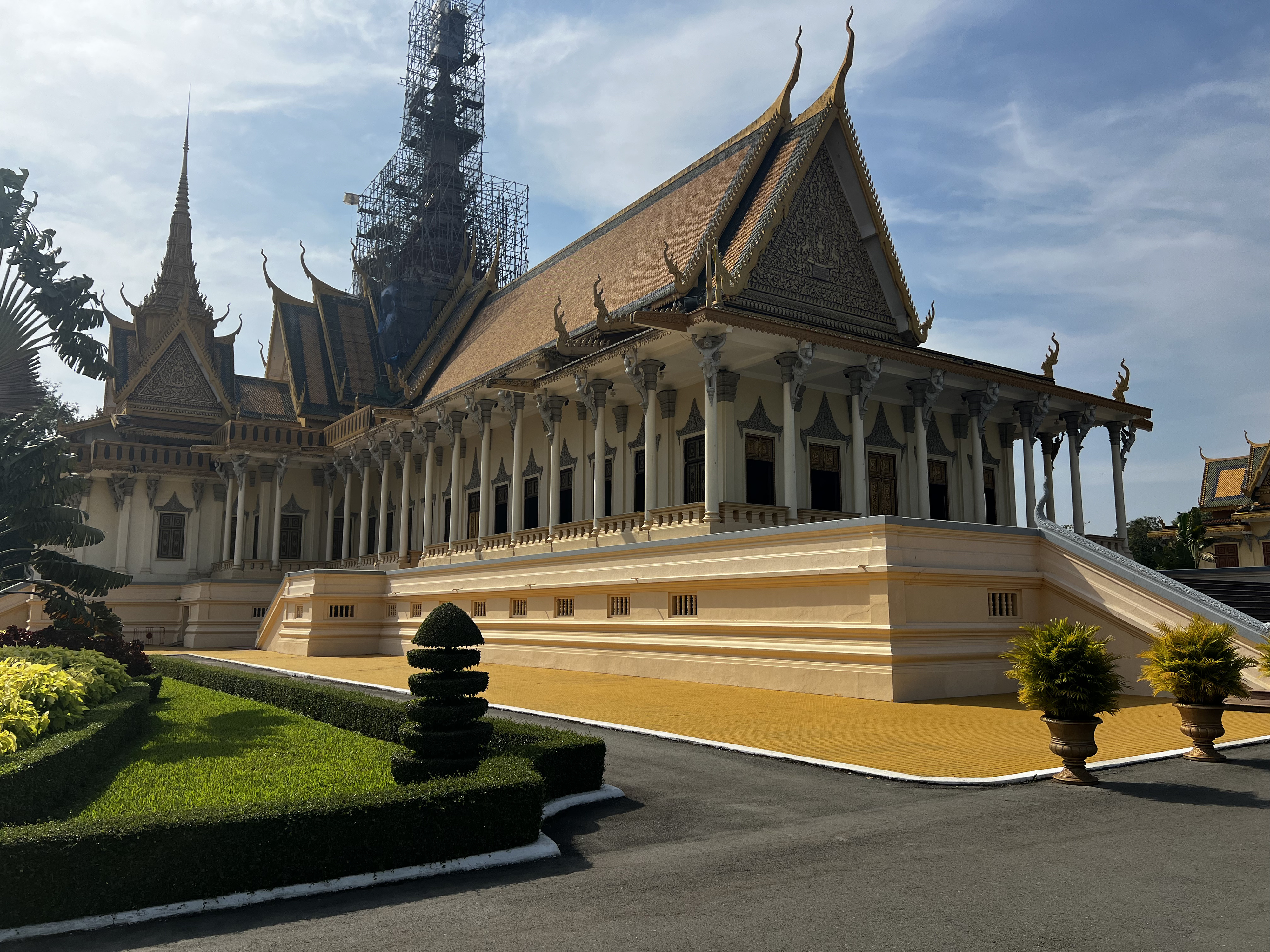 Picture Cambodia Phnom Penh Royal Palace 2024-01 10 - Recreation Royal Palace