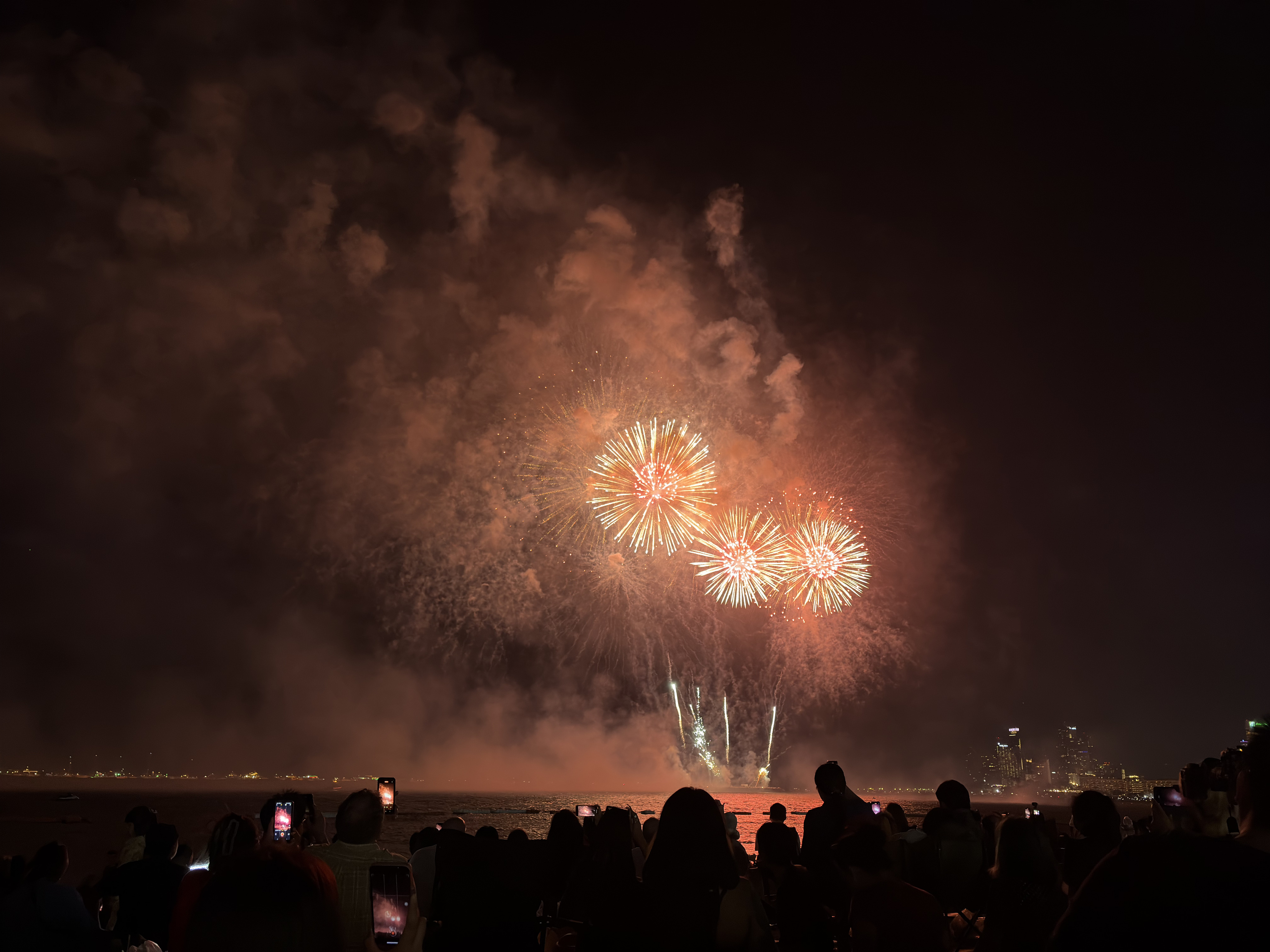 Picture Thailand Pattaya Fireworks 2024-12 81 - Tour Fireworks