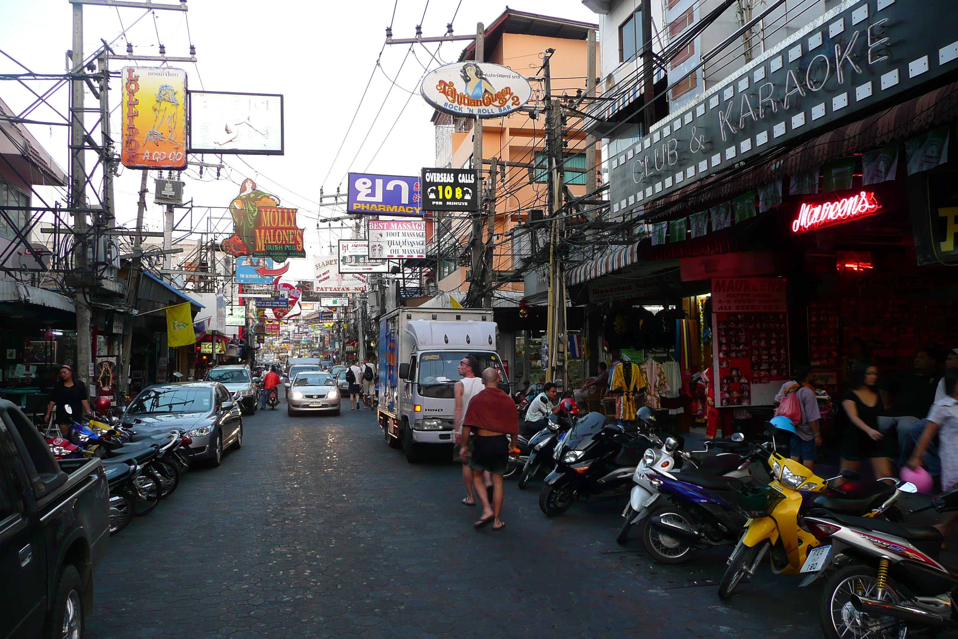 Picture Thailand Pattaya Walking Street 2008-01 83 - Discovery Walking Street