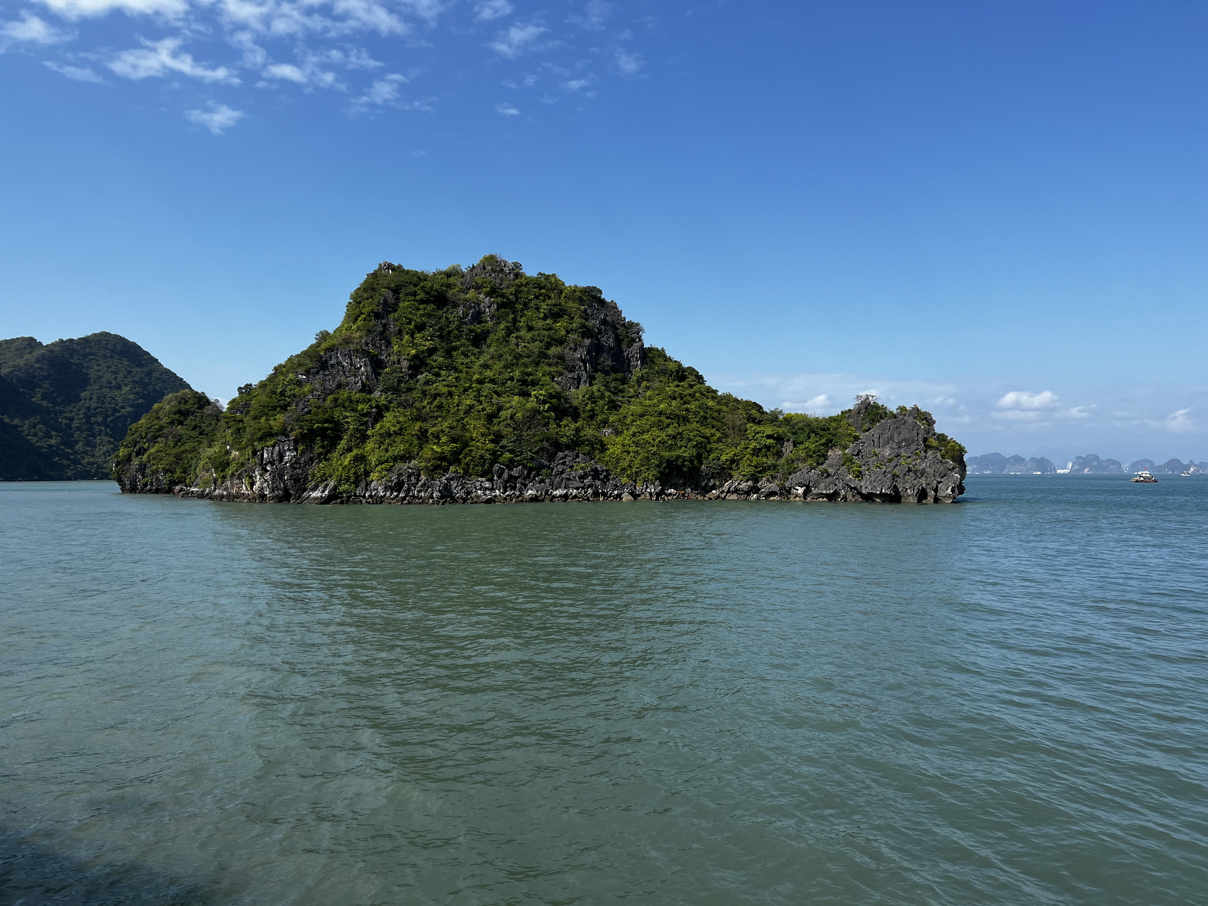Picture Vietnam Ha Long Bay 2024-01 16 - History Ha Long Bay