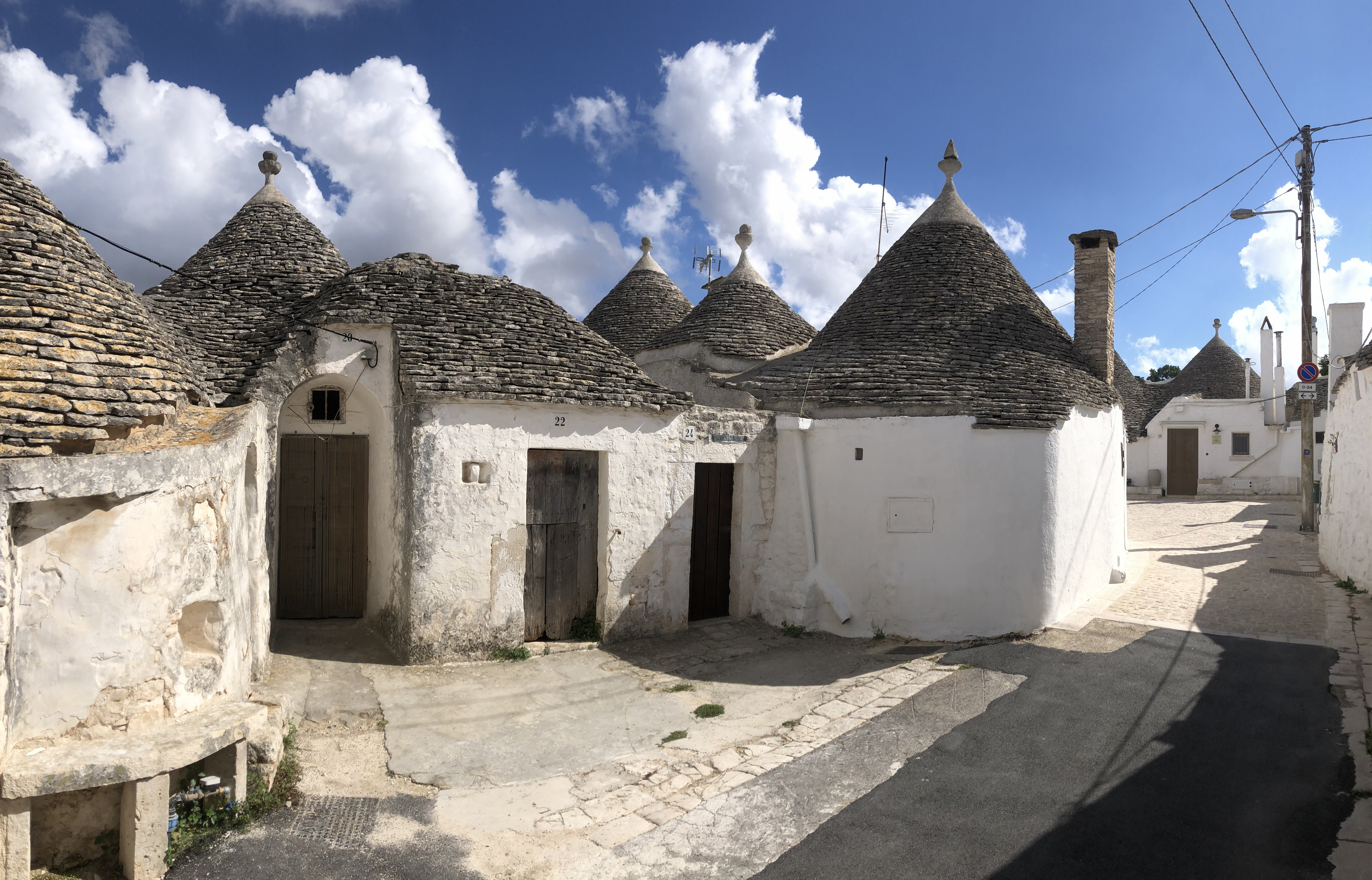 Picture Italy Alberobello 2024-09 48 - Tour Alberobello
