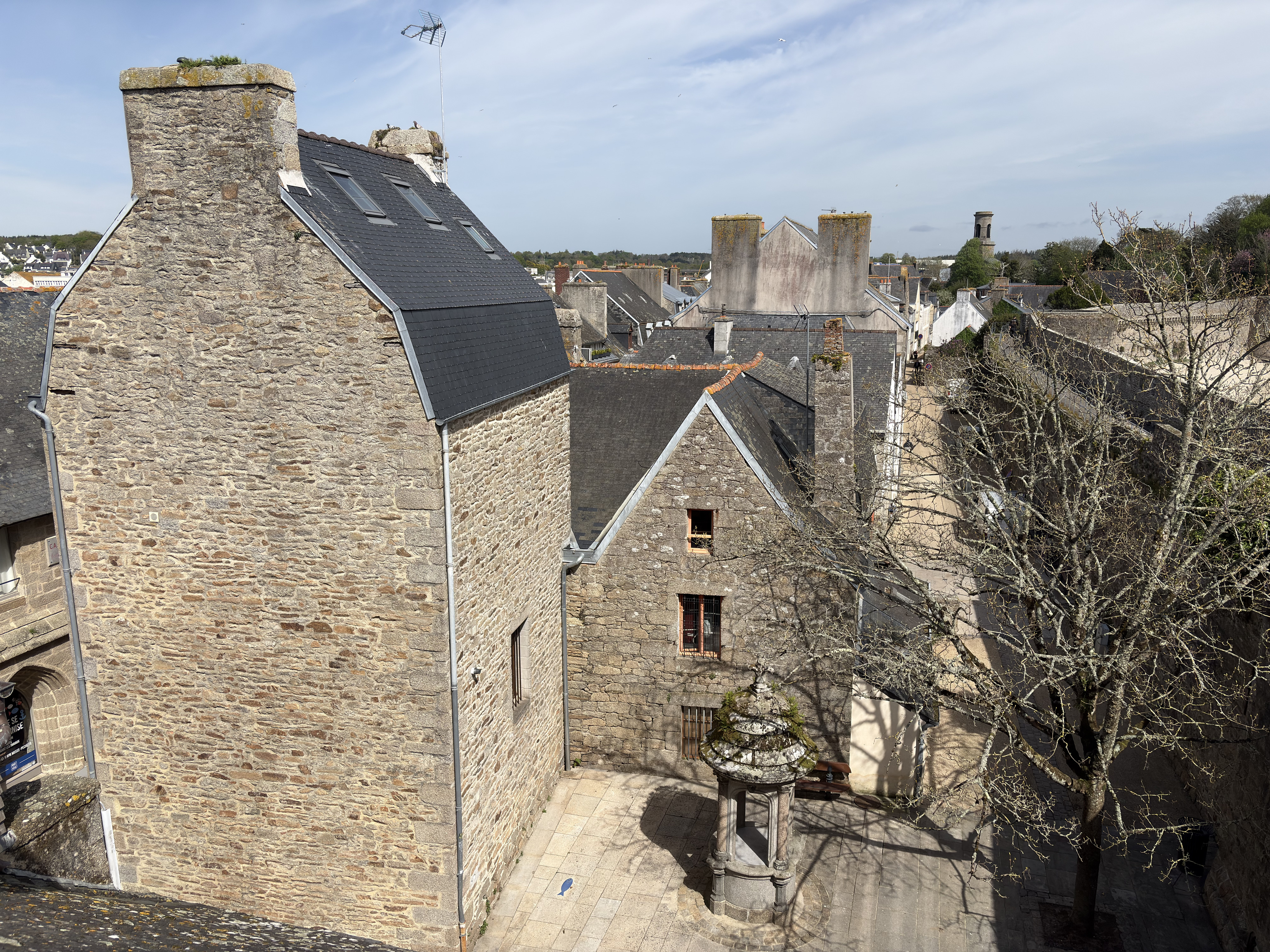 Picture France Concarneau Ville close 2026-04 52 - Center Ville close