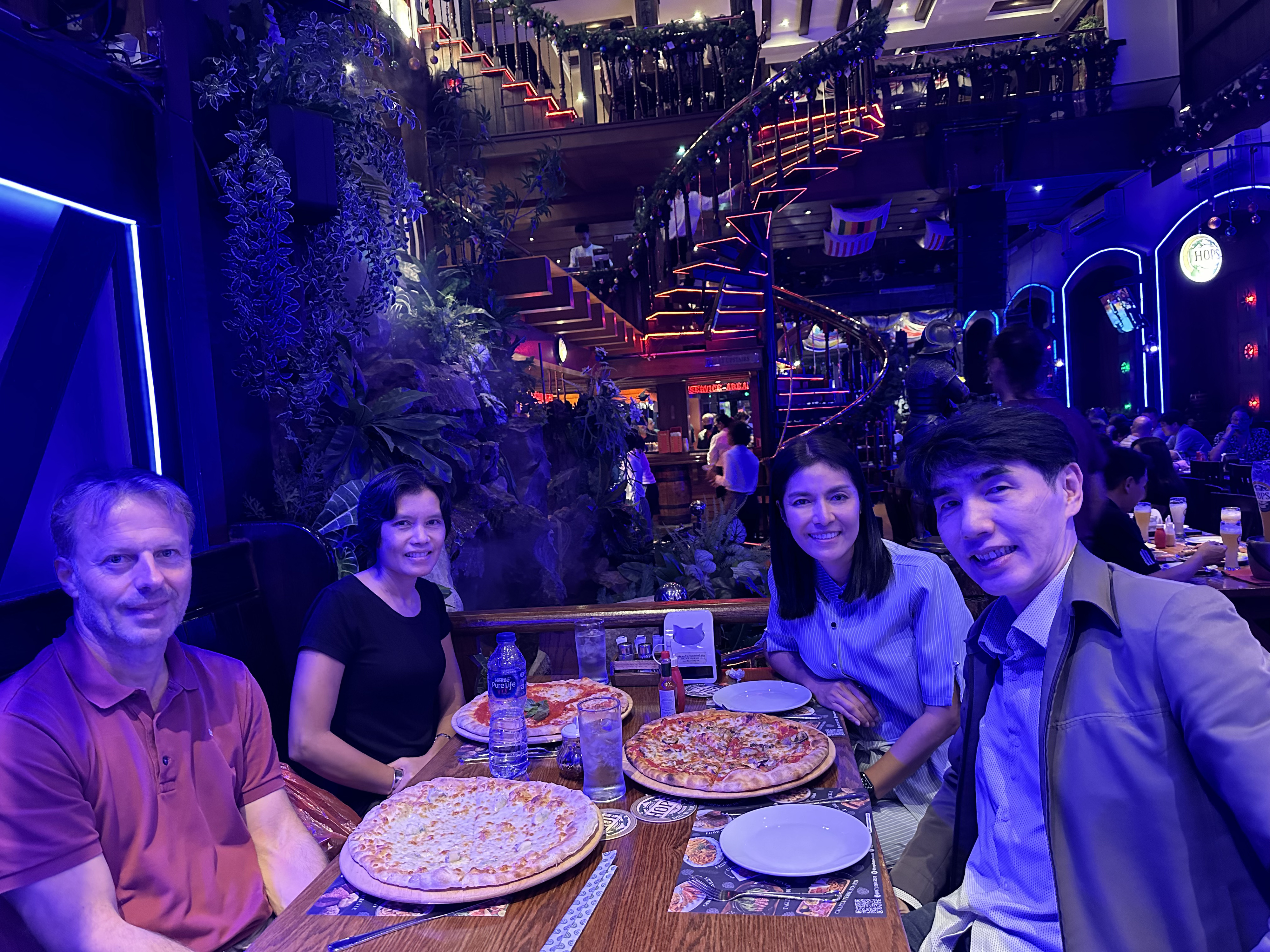 Picture Thailand Pattaya Perso 2023-12 38 - Center Perso