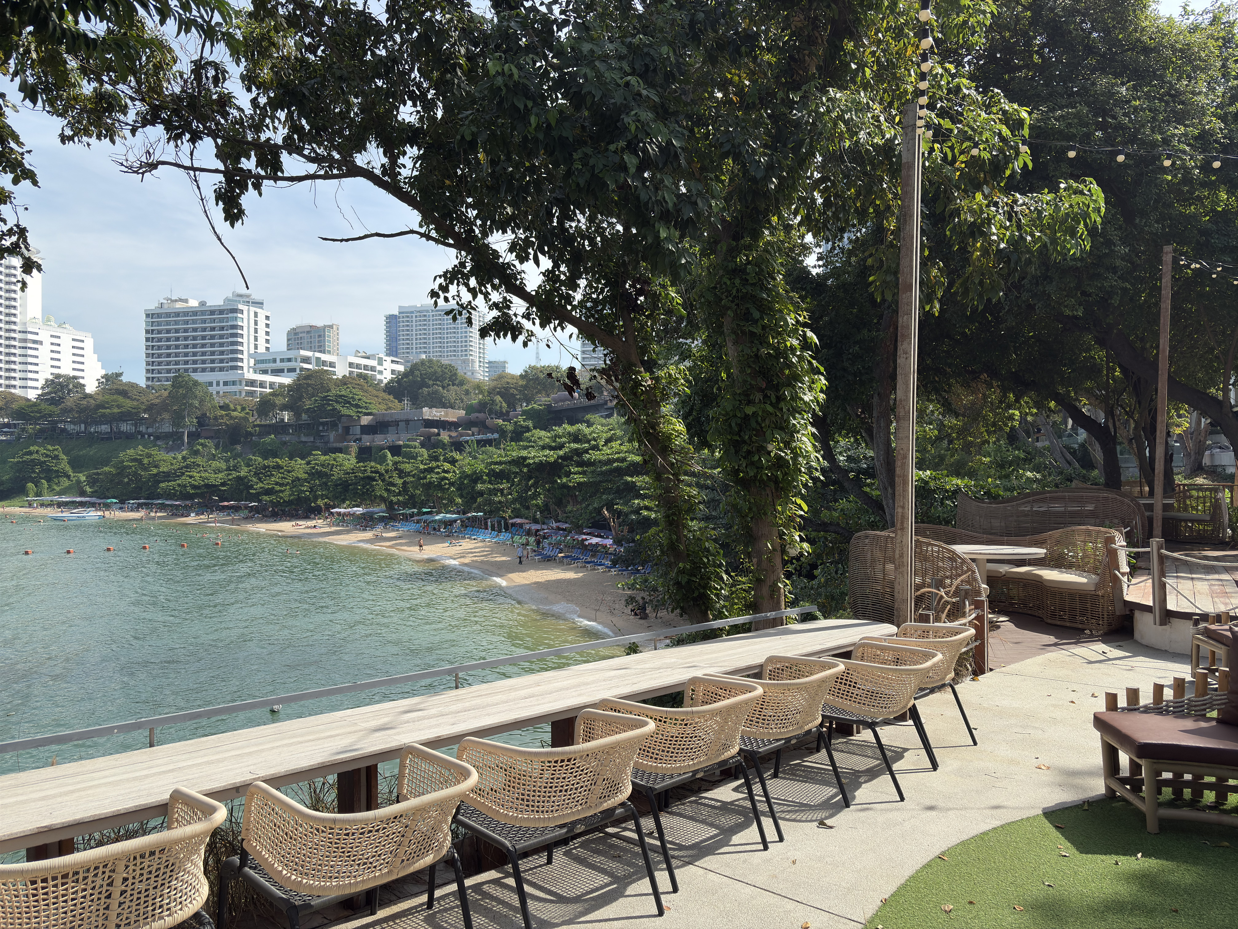 Picture Thailand Pattaya Oxygen Restaurant 2024-12 35 - Journey Oxygen Restaurant