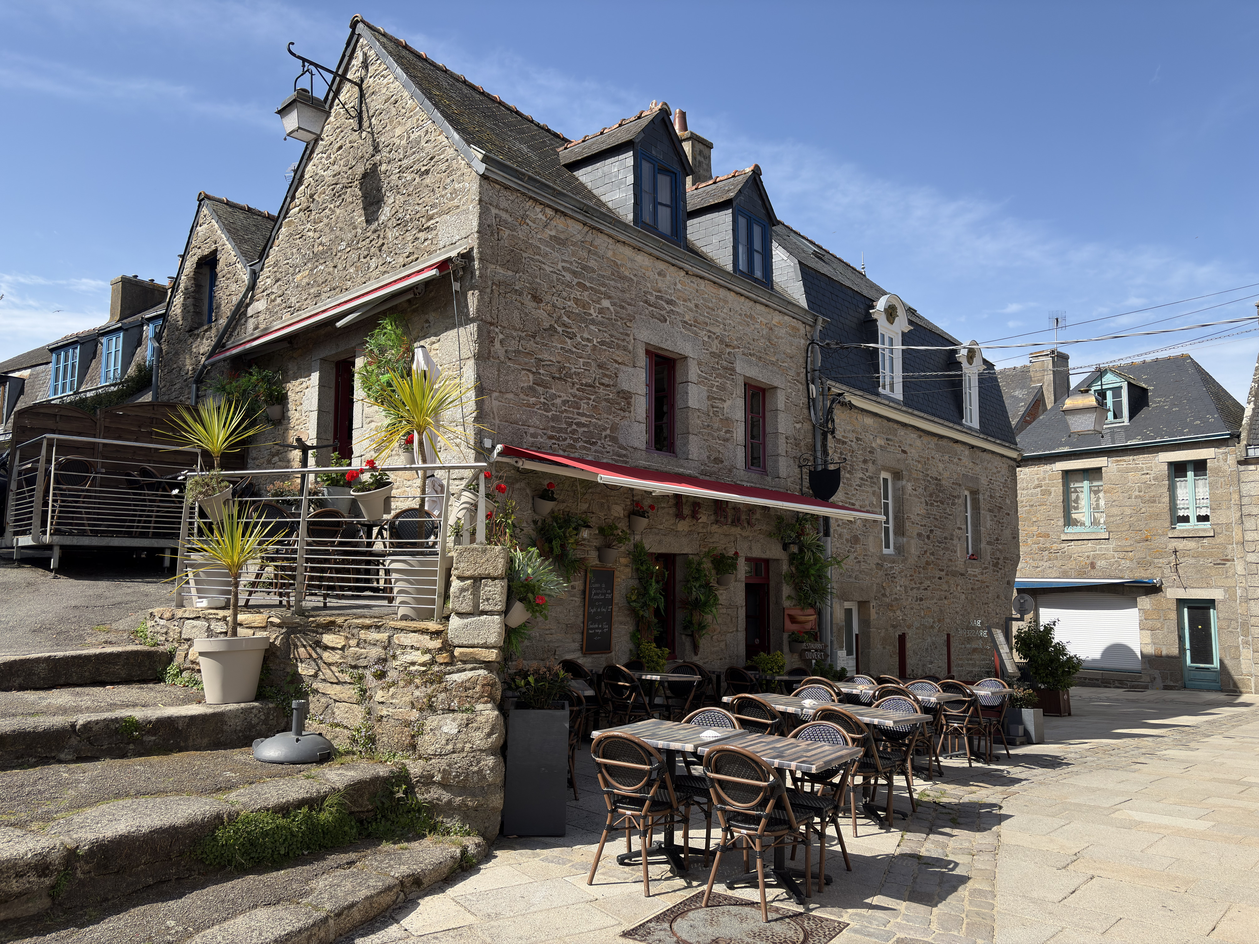 Picture France Concarneau Ville close 2026-04 113 - Around Ville close