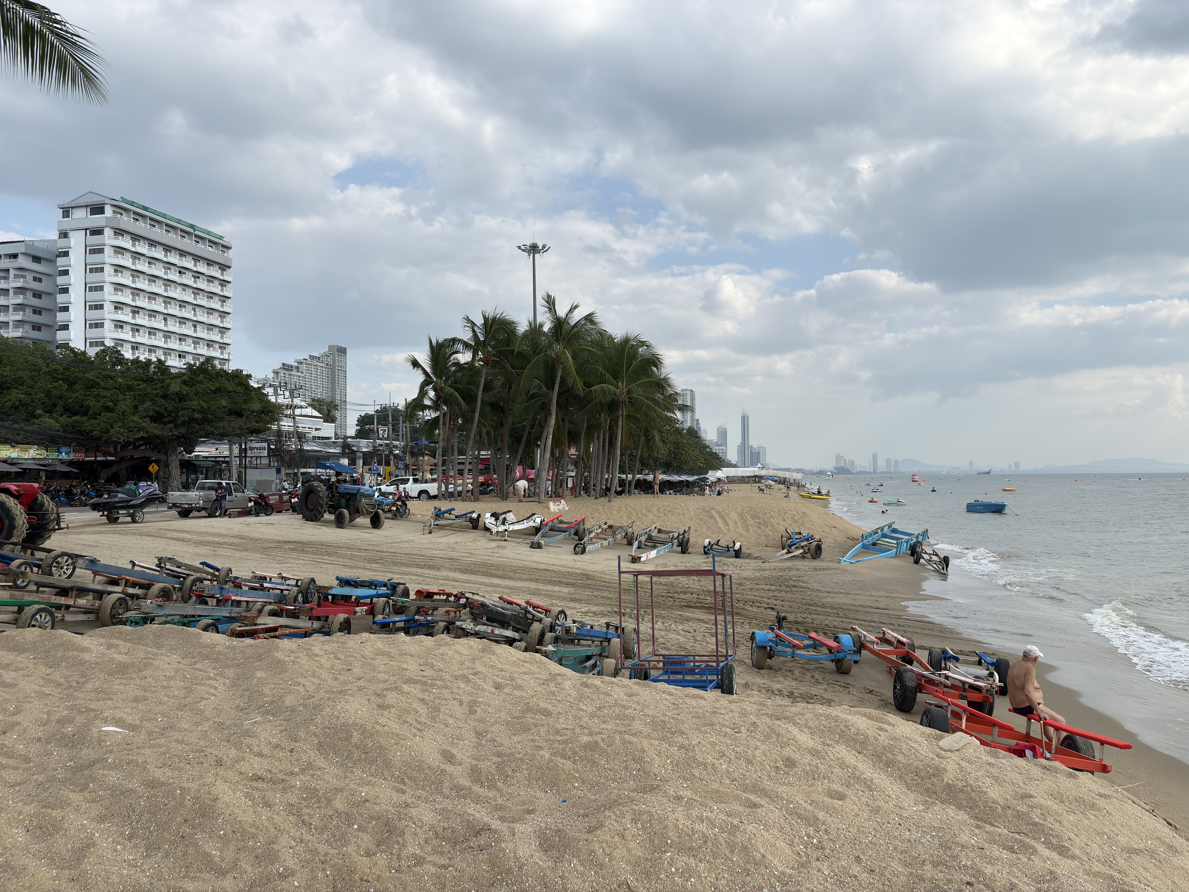 Picture Thailand Jomtien Beach 2025-12 3 - Recreation Jomtien Beach