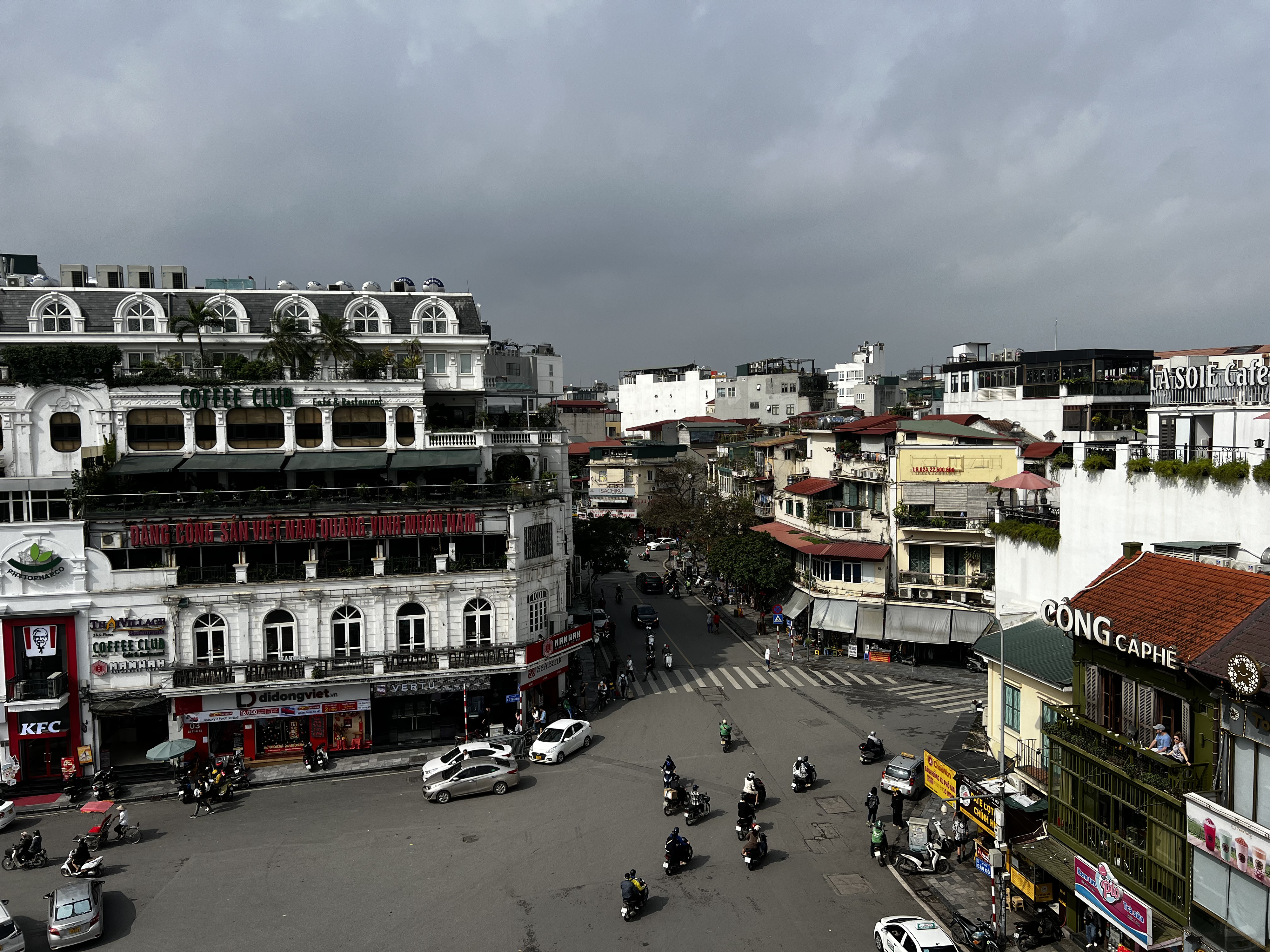 Picture Vietnam Hanoi Hoan Kiem Lake 2024-01 39 - Tour Hoan Kiem Lake