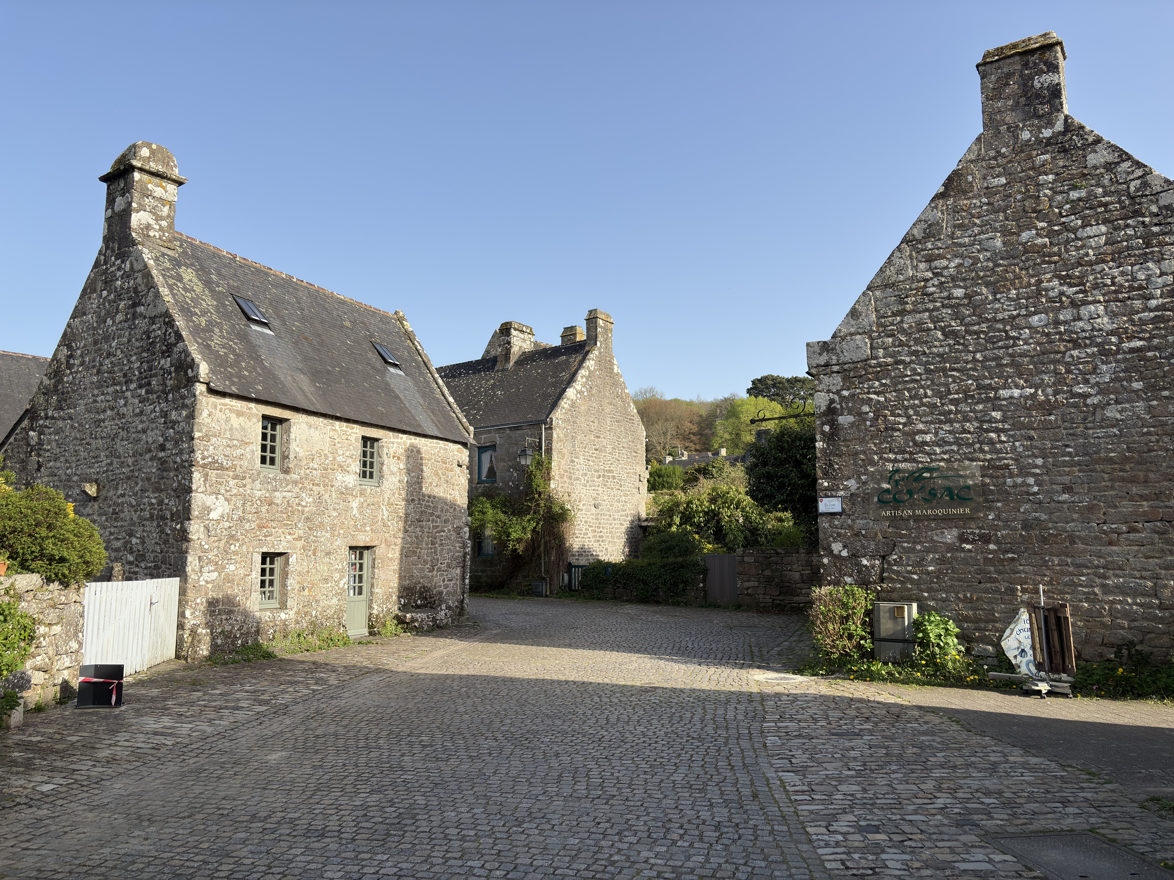Picture France Locronan 2026-04 2 - Journey Locronan