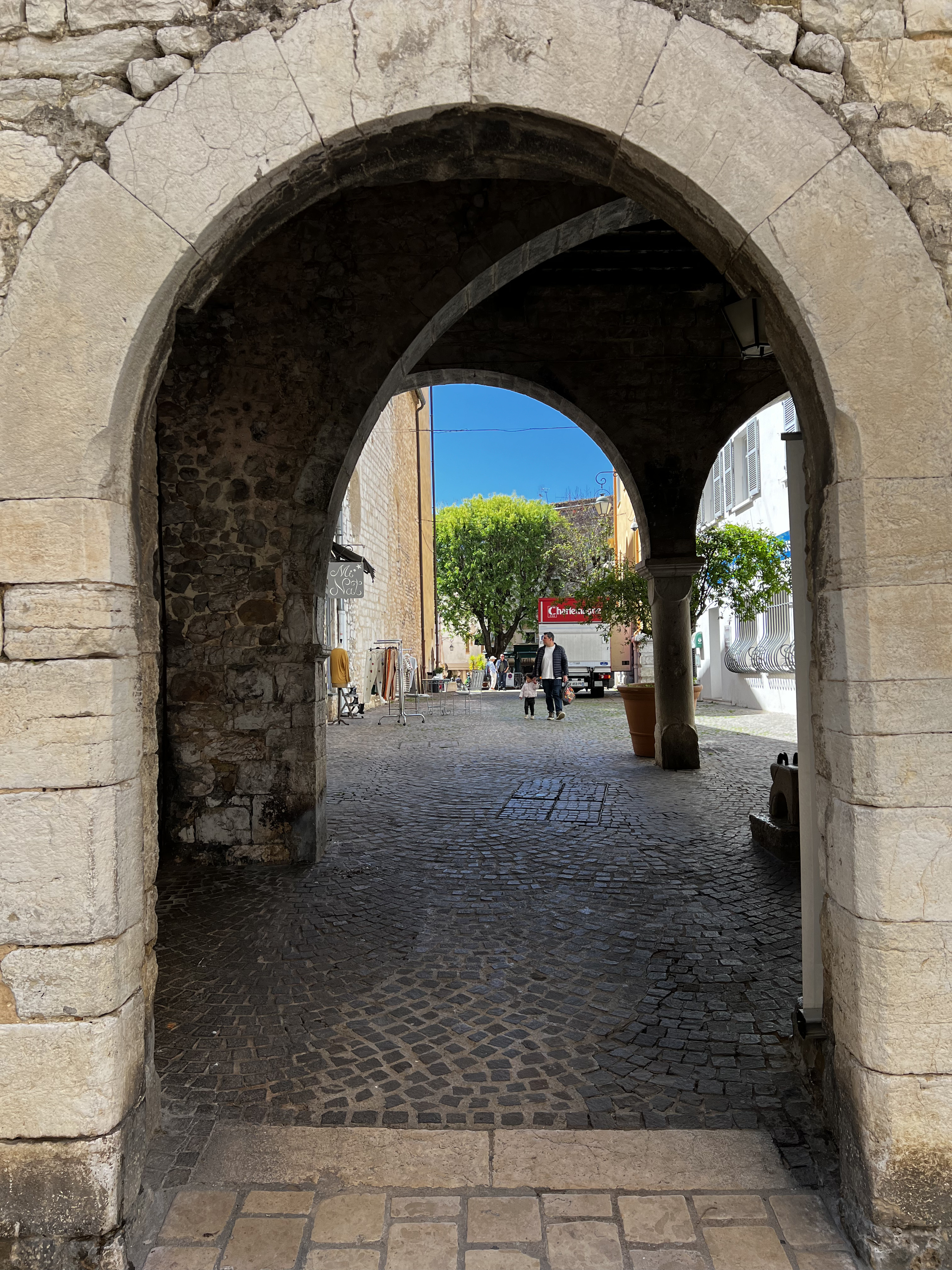 Picture France Vence 2024-04 27 - Journey Vence