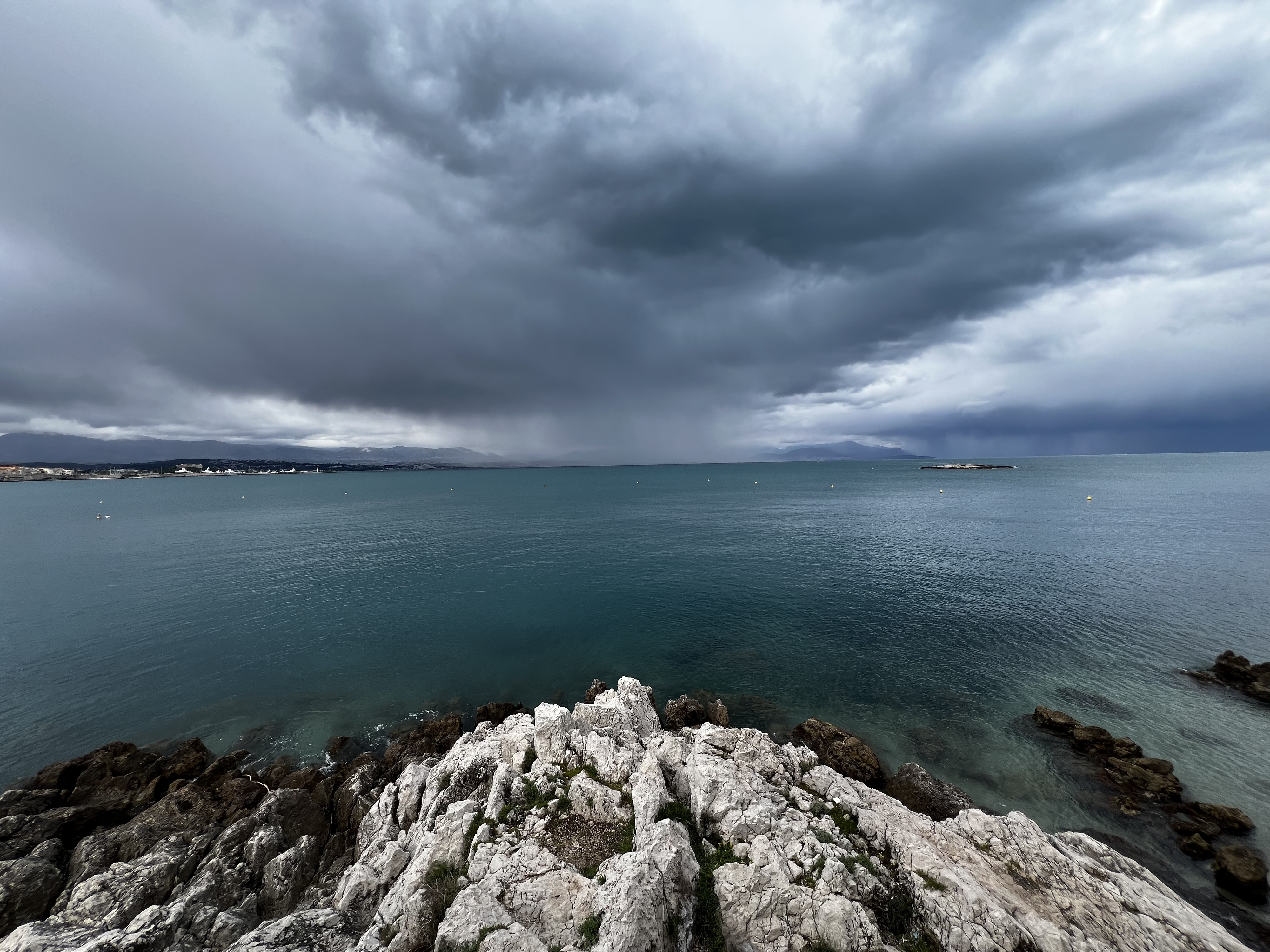 Picture France Antibes 2024-04 42 - Tour Antibes