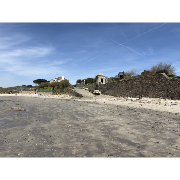 Picture France La Trinite-sur-Mer 2026-04 18 - Tour La Trinite-sur-Mer