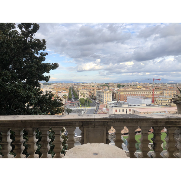Picture Italy Rome Vatican Museum 2024-09 180 - Center Vatican Museum
