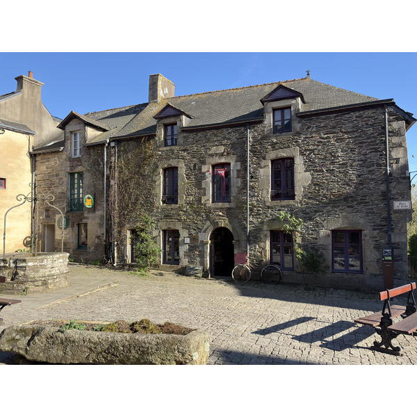 Picture France Rochefort en terre 2026-04 32 - Tour Rochefort en terre
